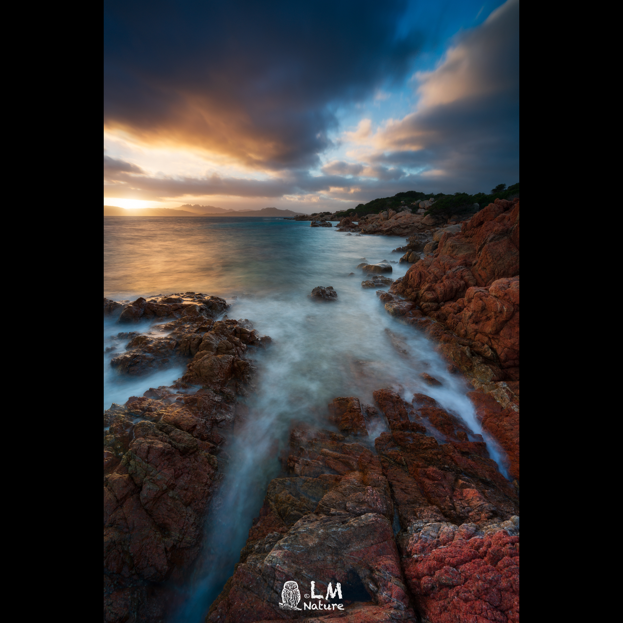 Terra Aria Acqua e un tramonto di Fuoco