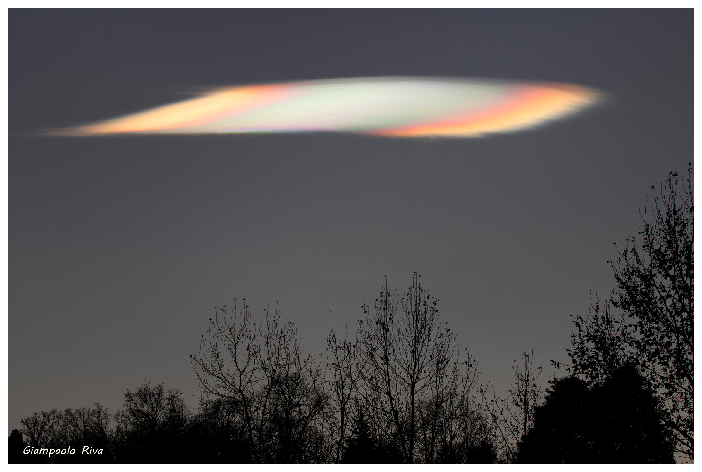 Iridescent cloud in Brianza December 23, 2023