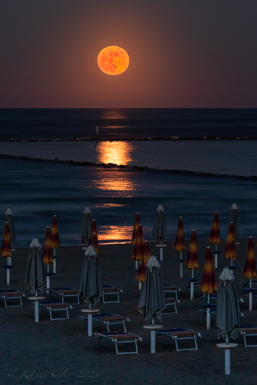 Plenilunio di fine estate