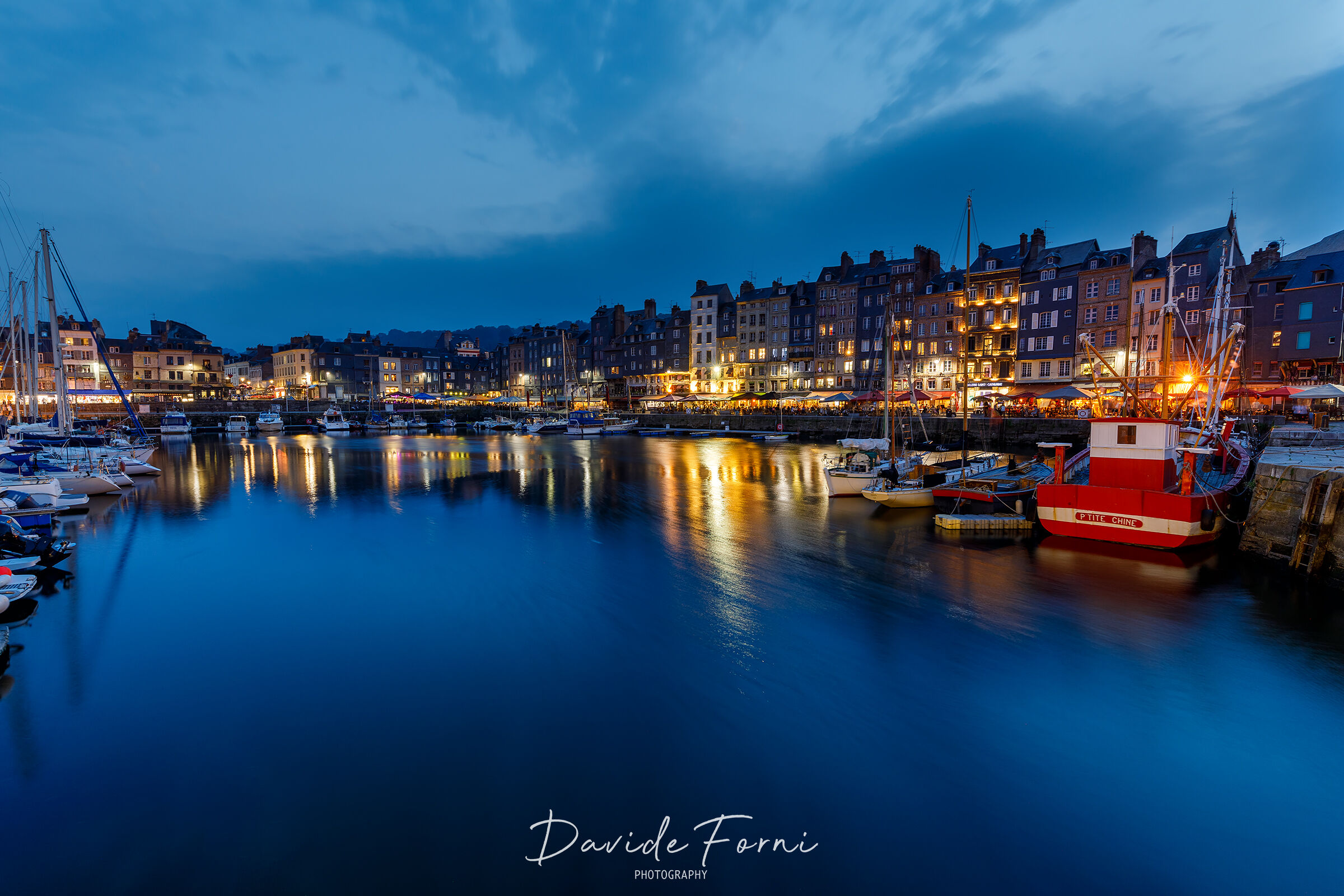 Ora blu su Honfleur
