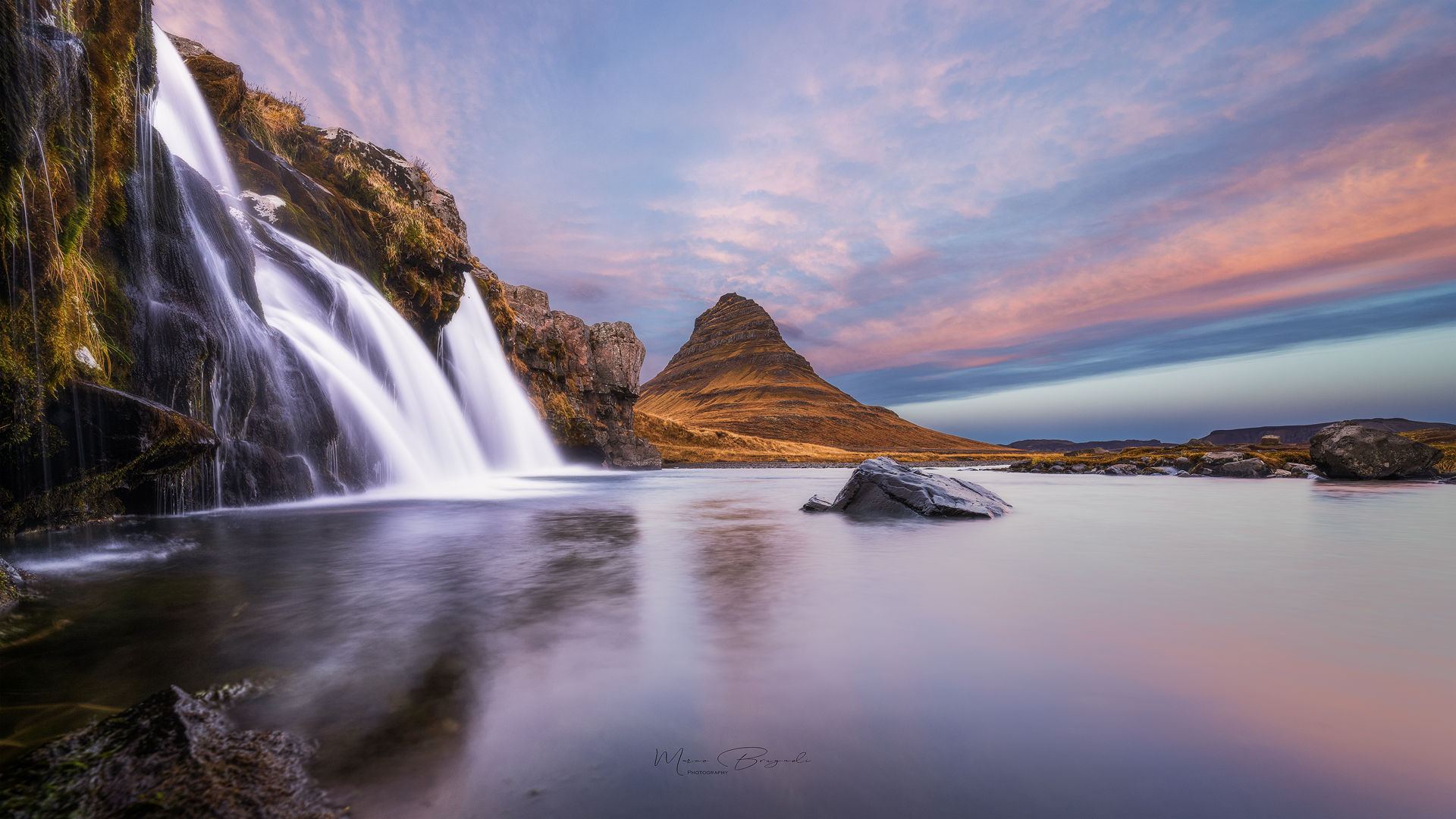 Kirkjufell Islanda
