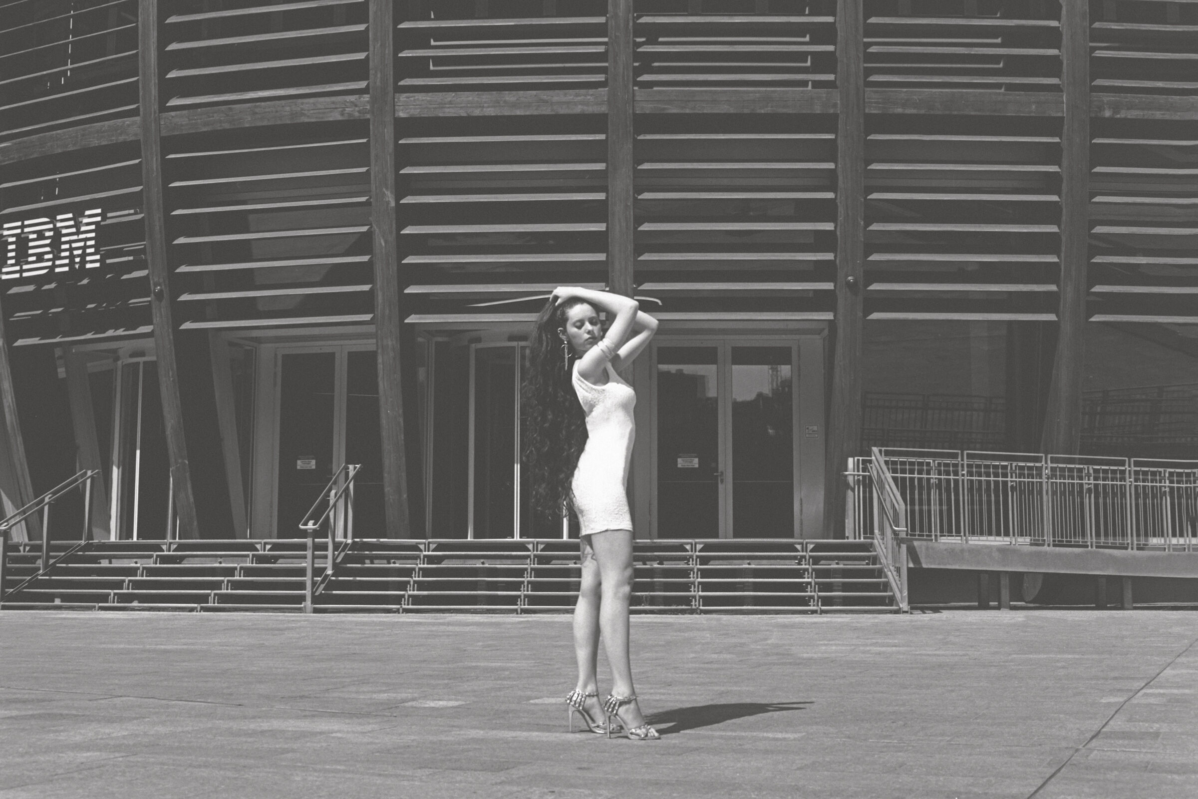 Jessica Medium Format BN 2