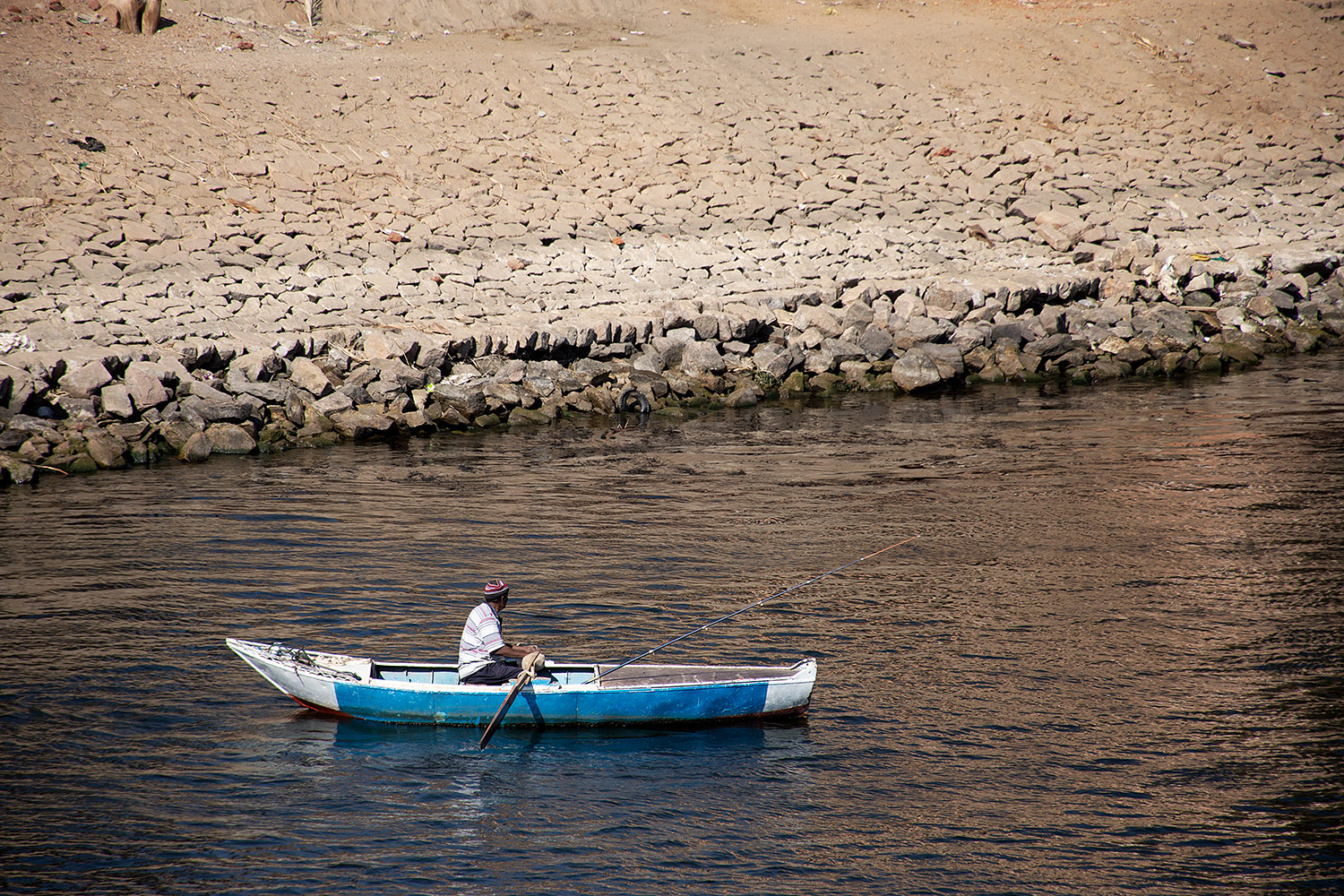 Il barcaiolo (Lungole sponde del Nilo)
