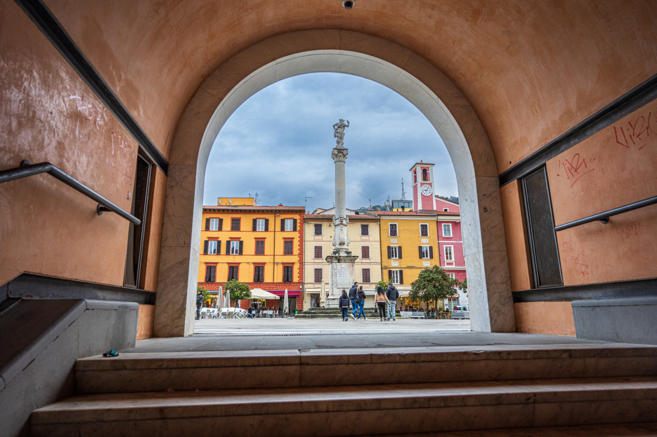 Massa vista su piazza Mercurio