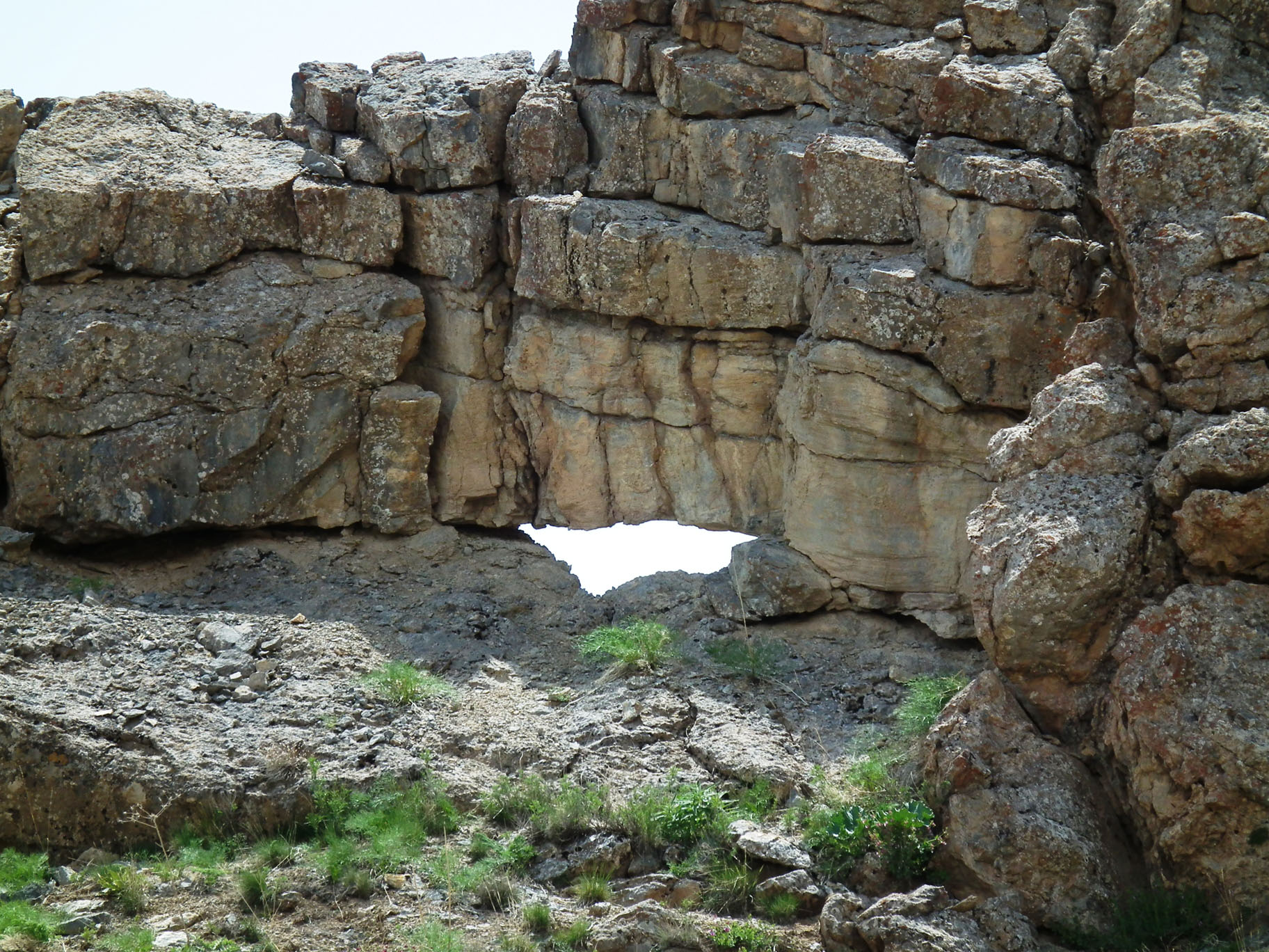 Aperto foro all'altezza