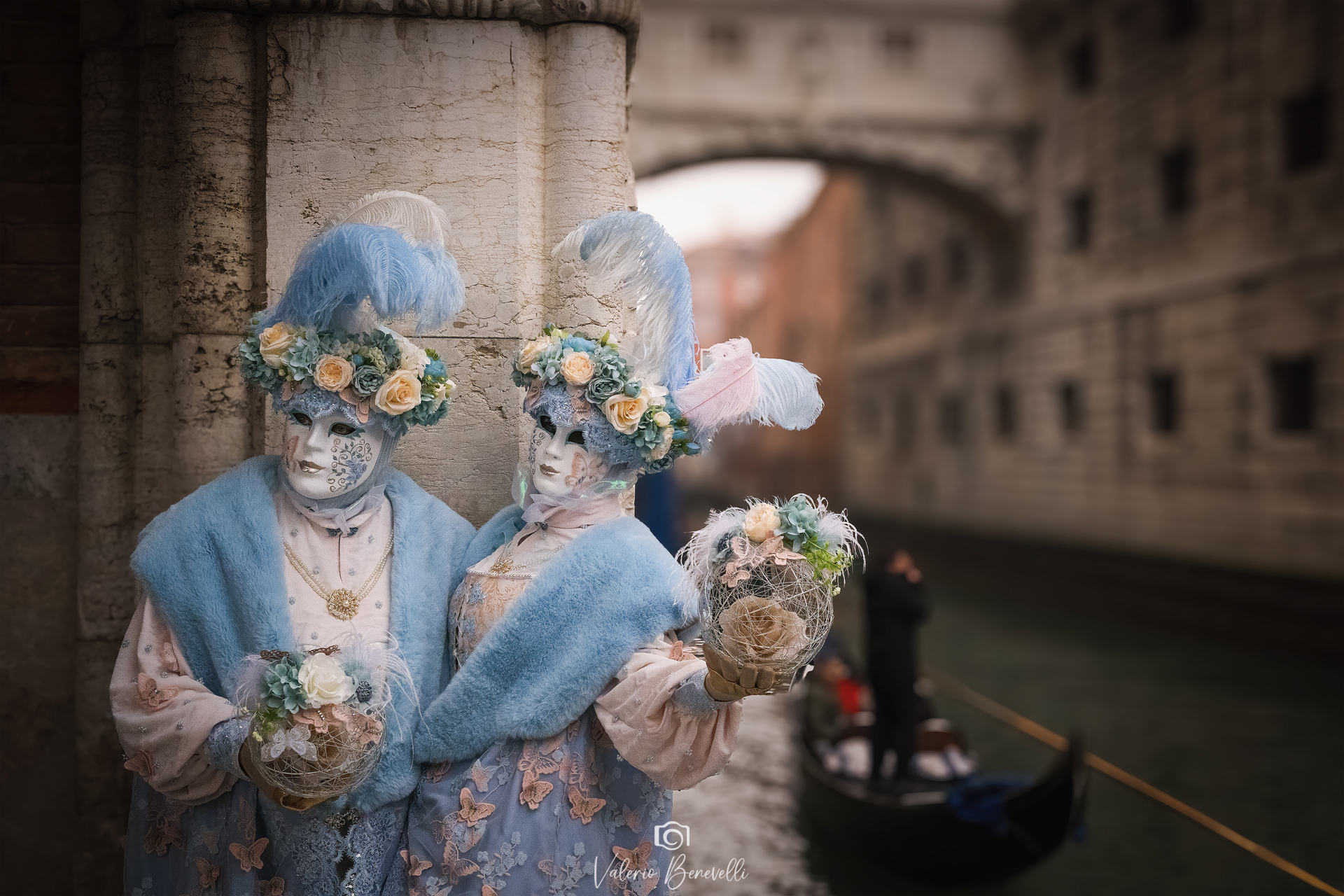 The Two Masks at the Sighs