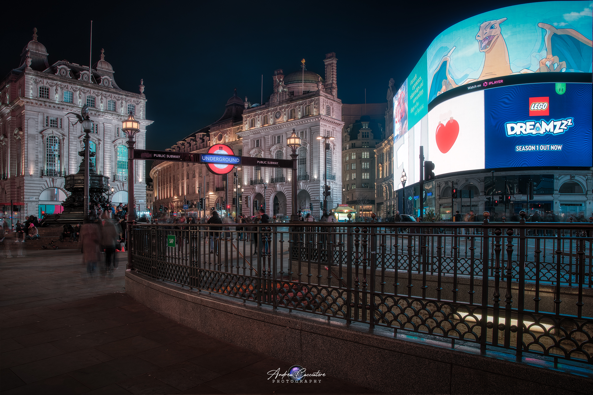 Piccadilly circus - London