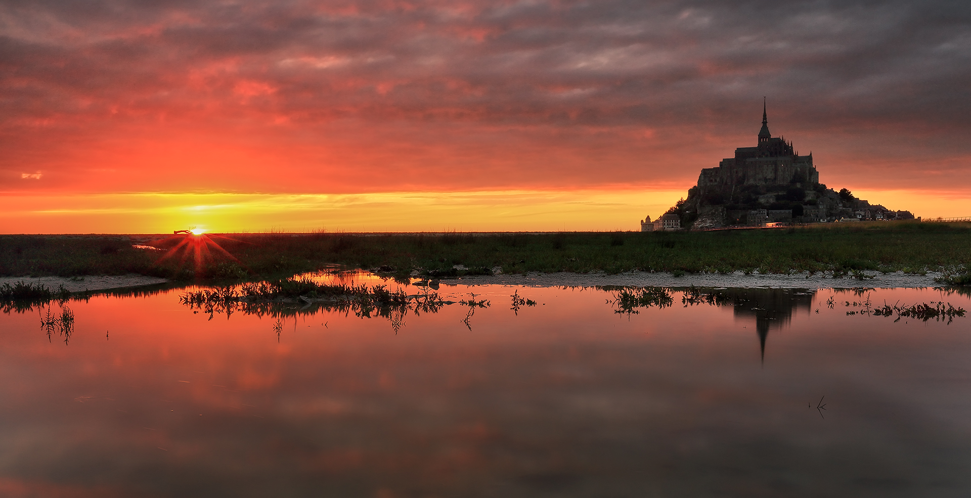 Tramonto a Mont Saint Michel