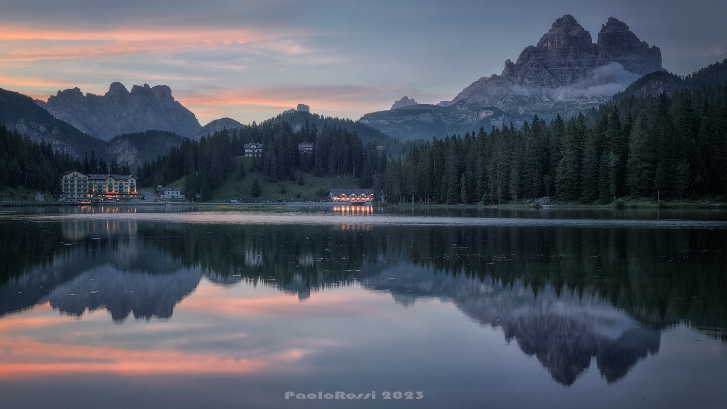 Lake Misurina at sunset...