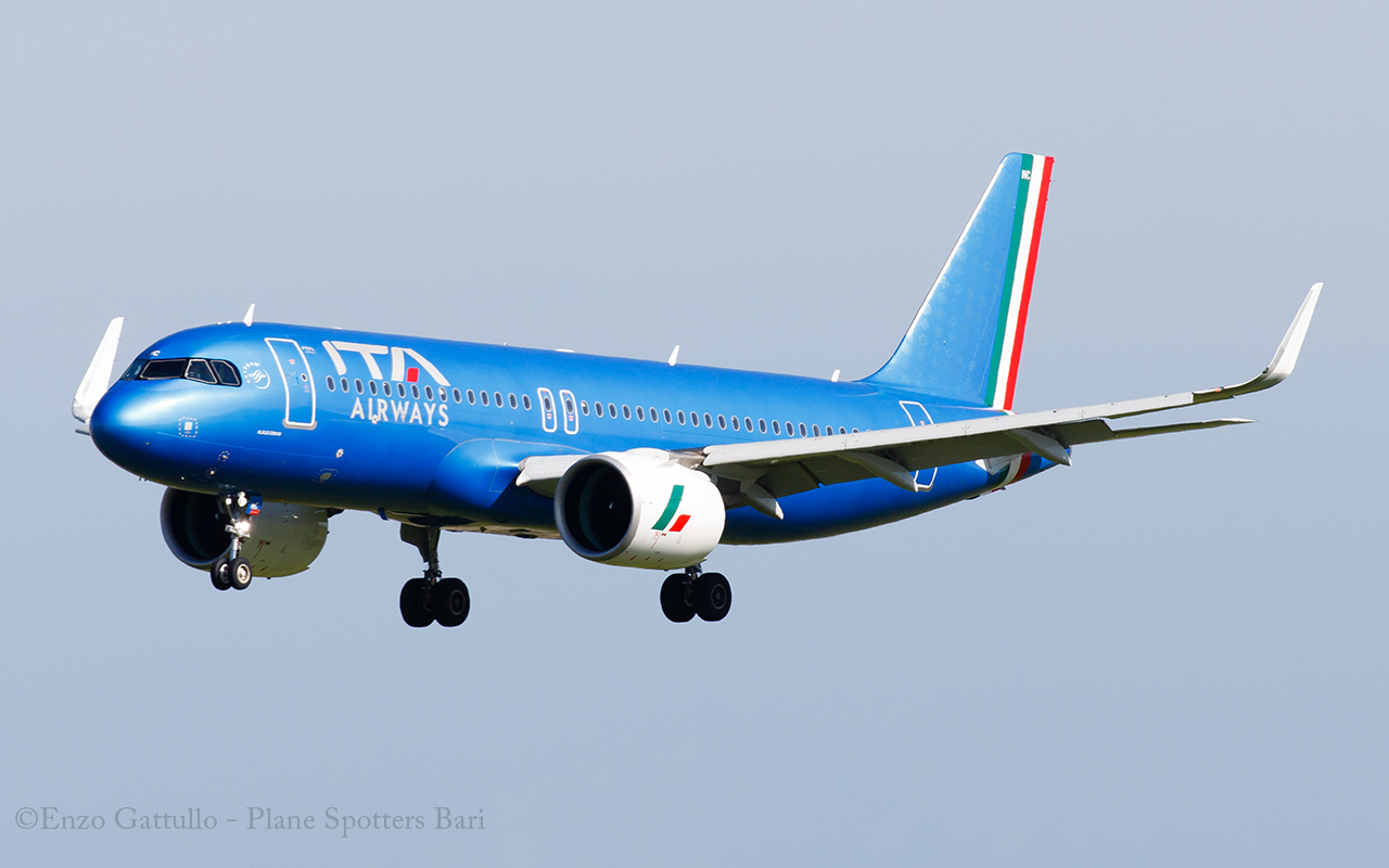 ITA - a220 Bari airport