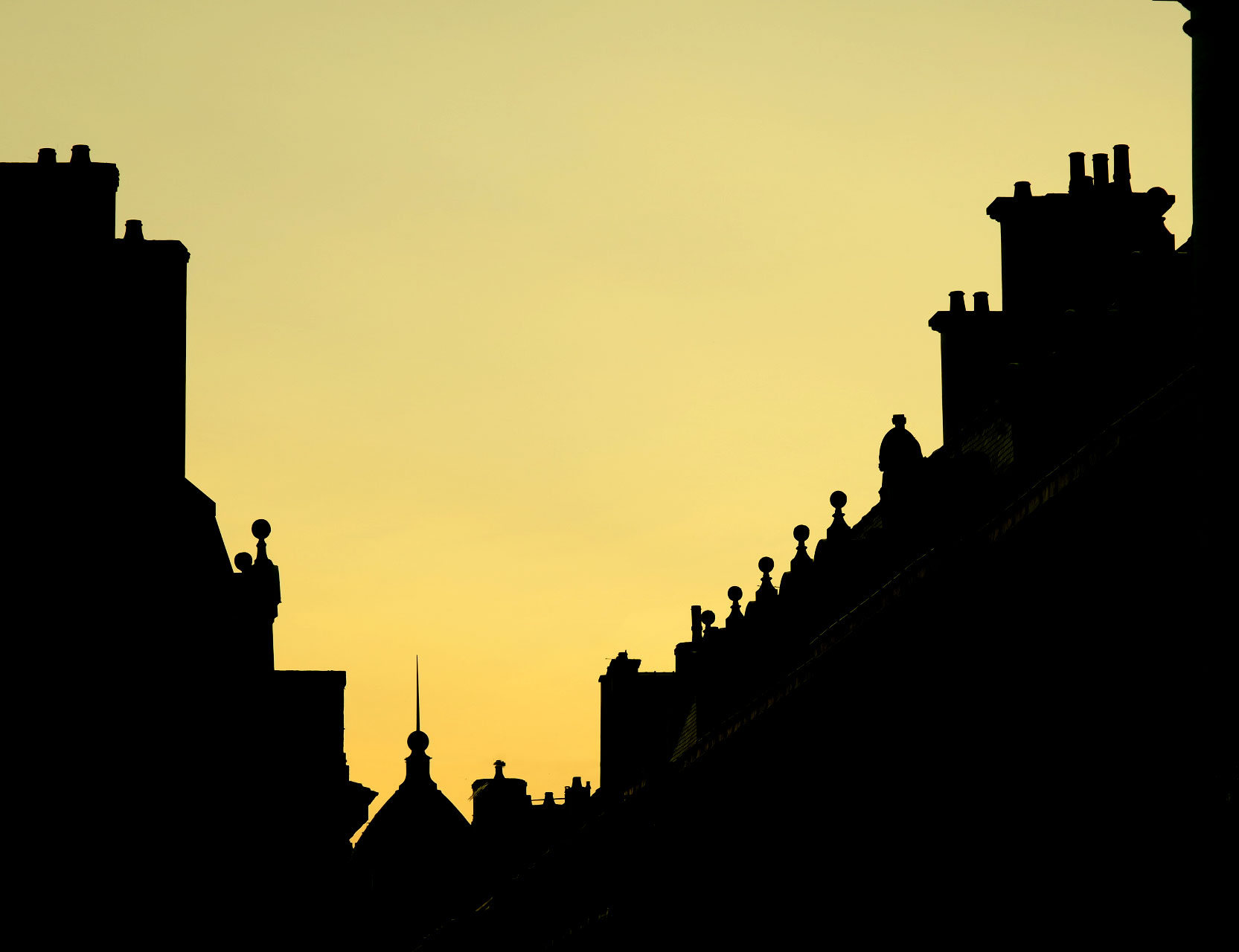 Silhouette al tramonto