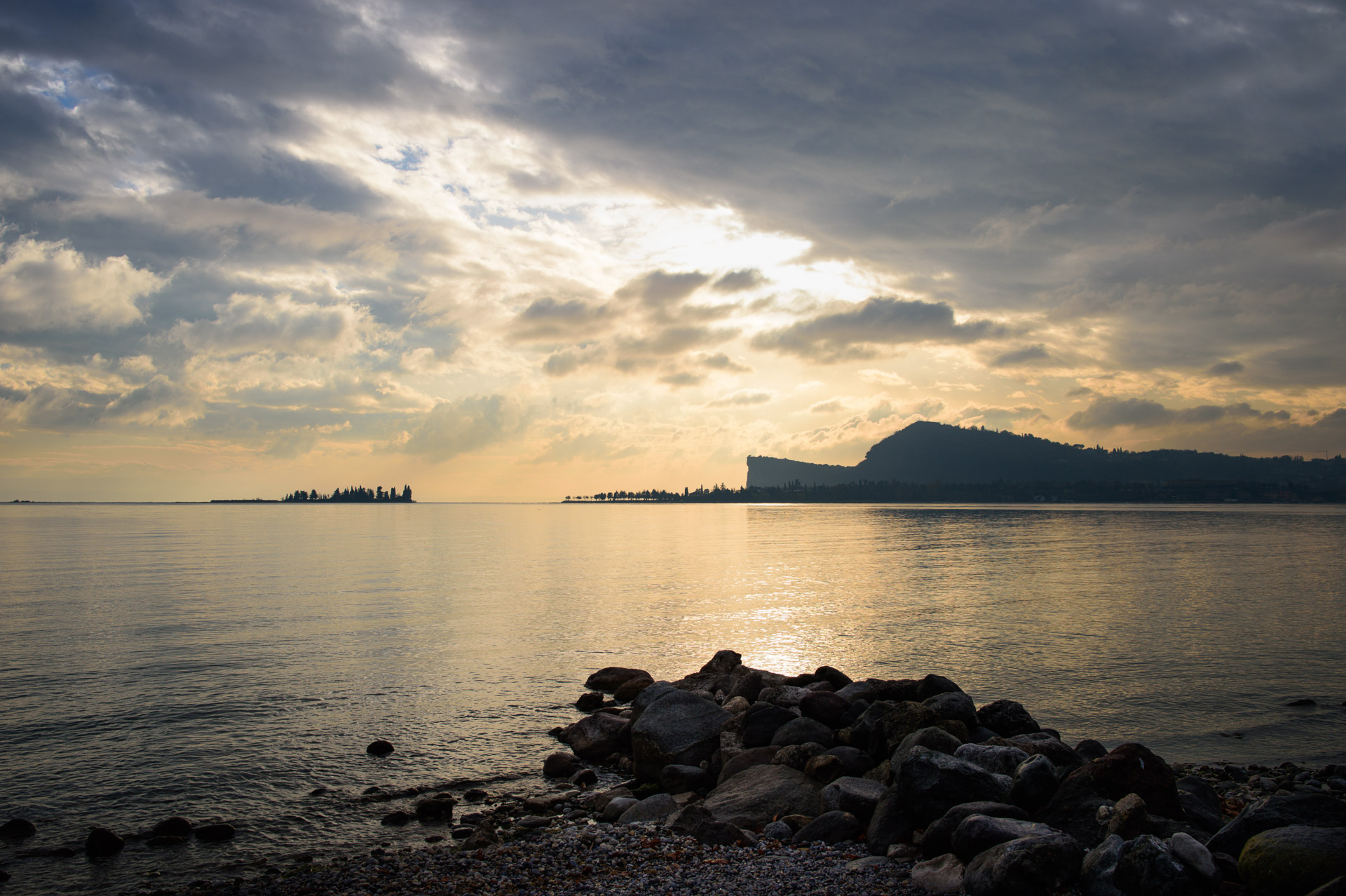 Rabbit Island and Rocca di Manerba