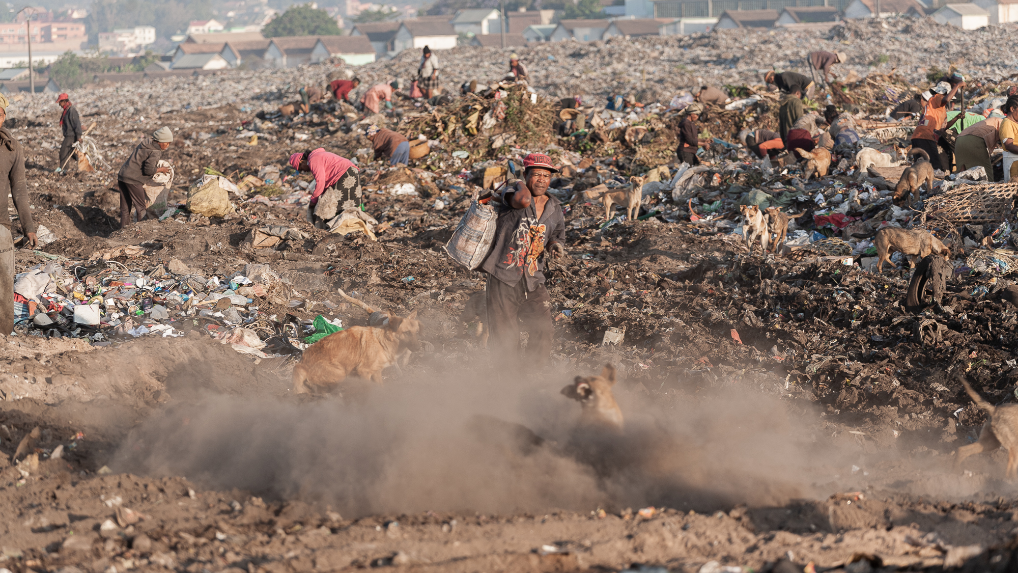 Antananarivo landfill - Madagascar 2019 - Inquiry