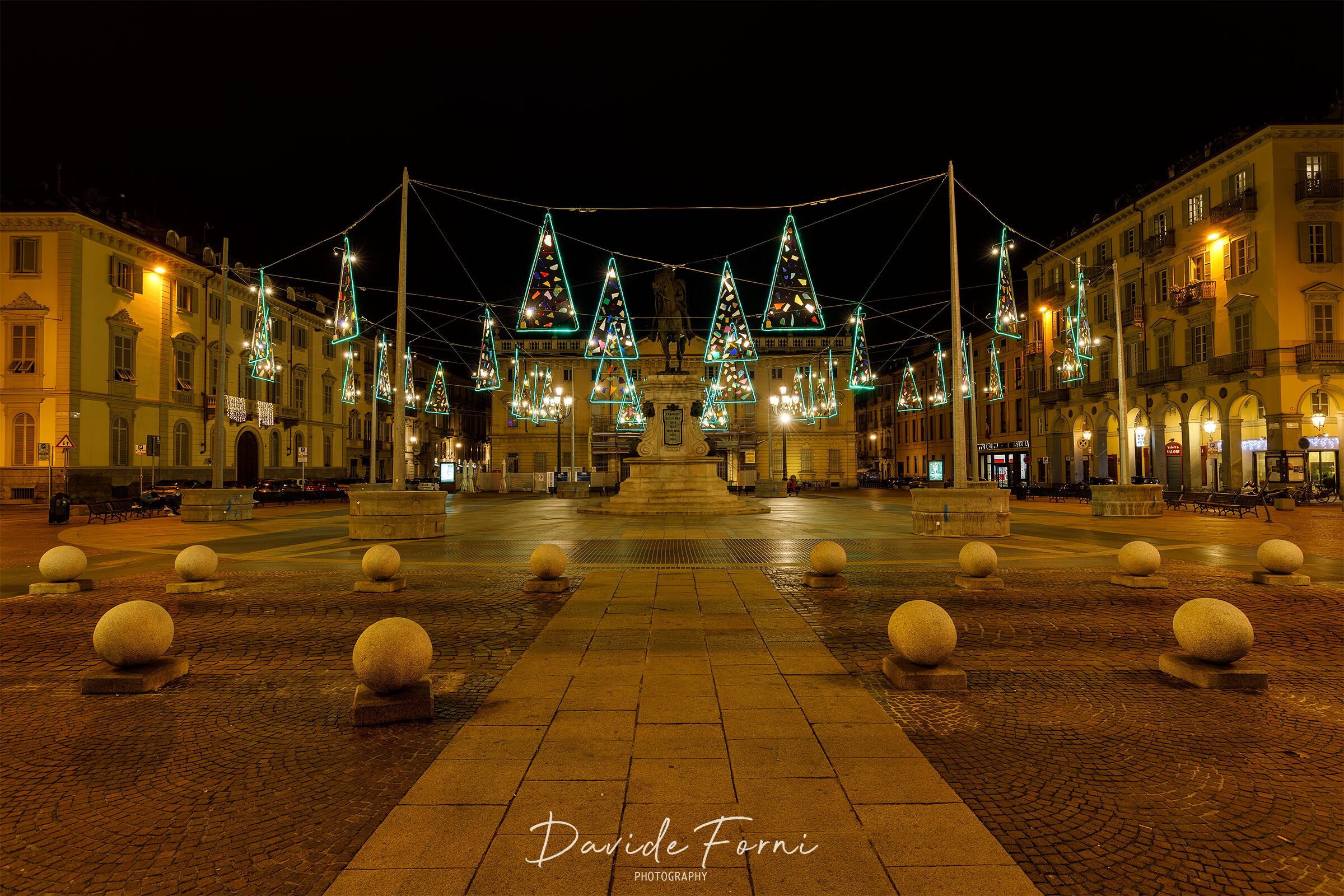 Luci d'artista - Piazza Bodoni
