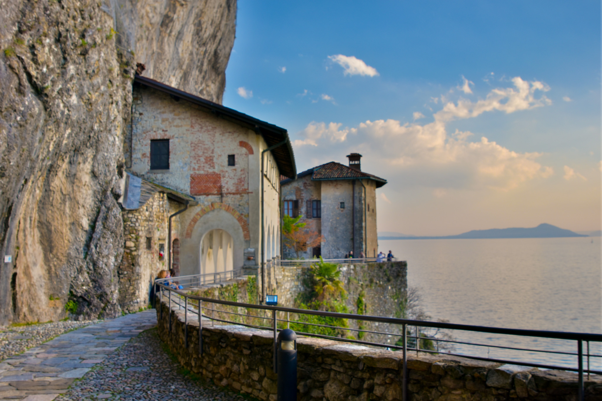 Eremo Santa Caterina del Sasso 2