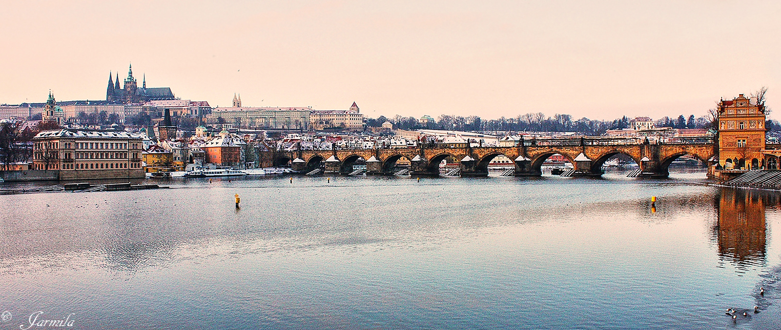 Praga in veste invernale