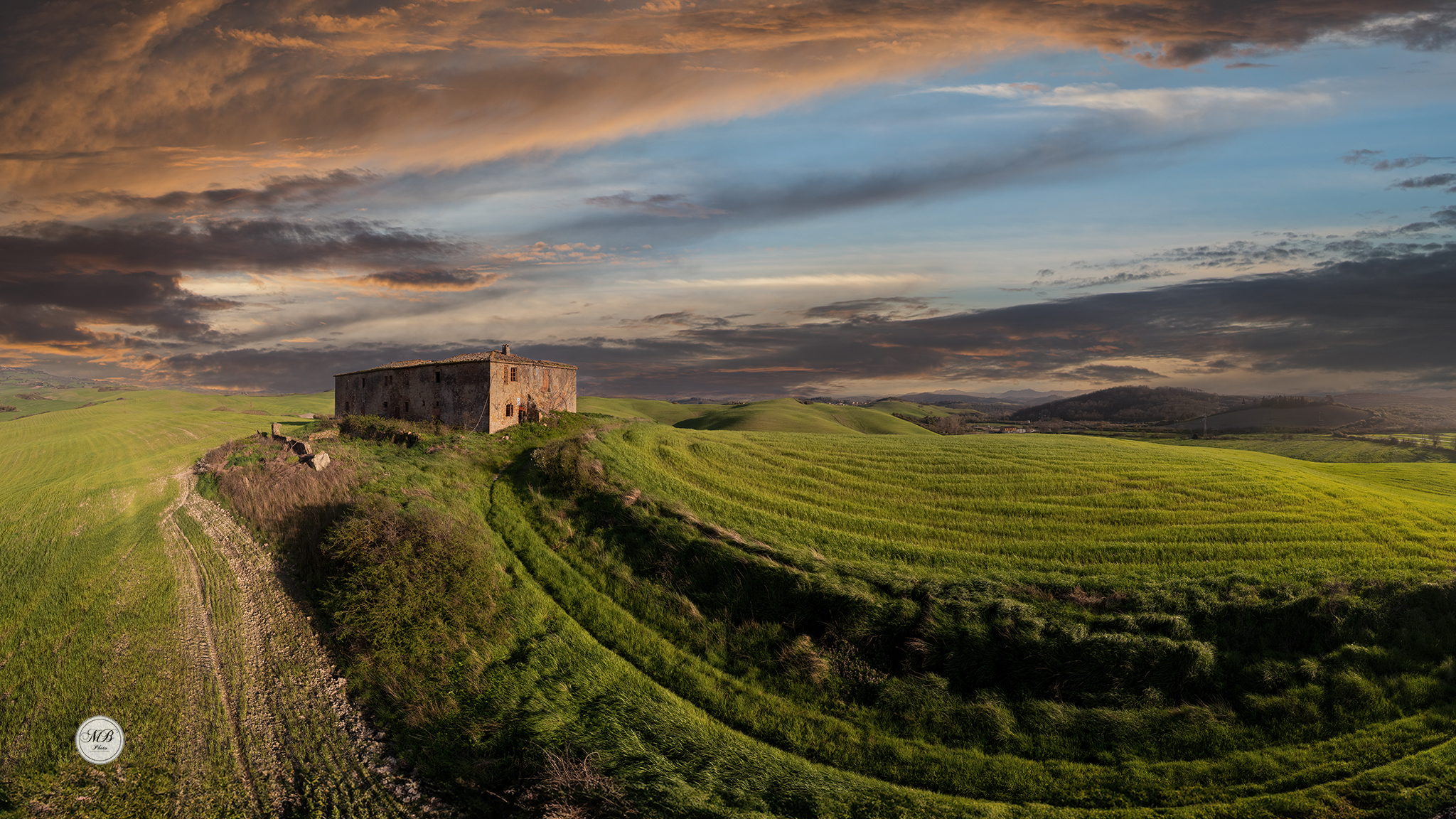 Old Tuscan ruin