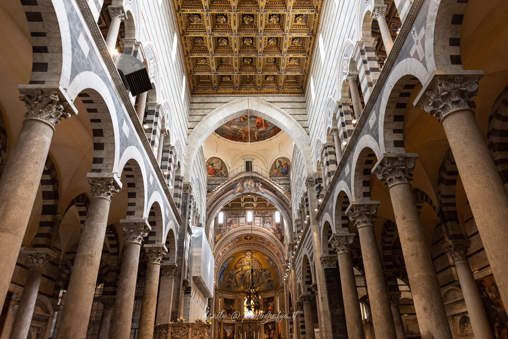 Pisa - Interno della Cattedrale