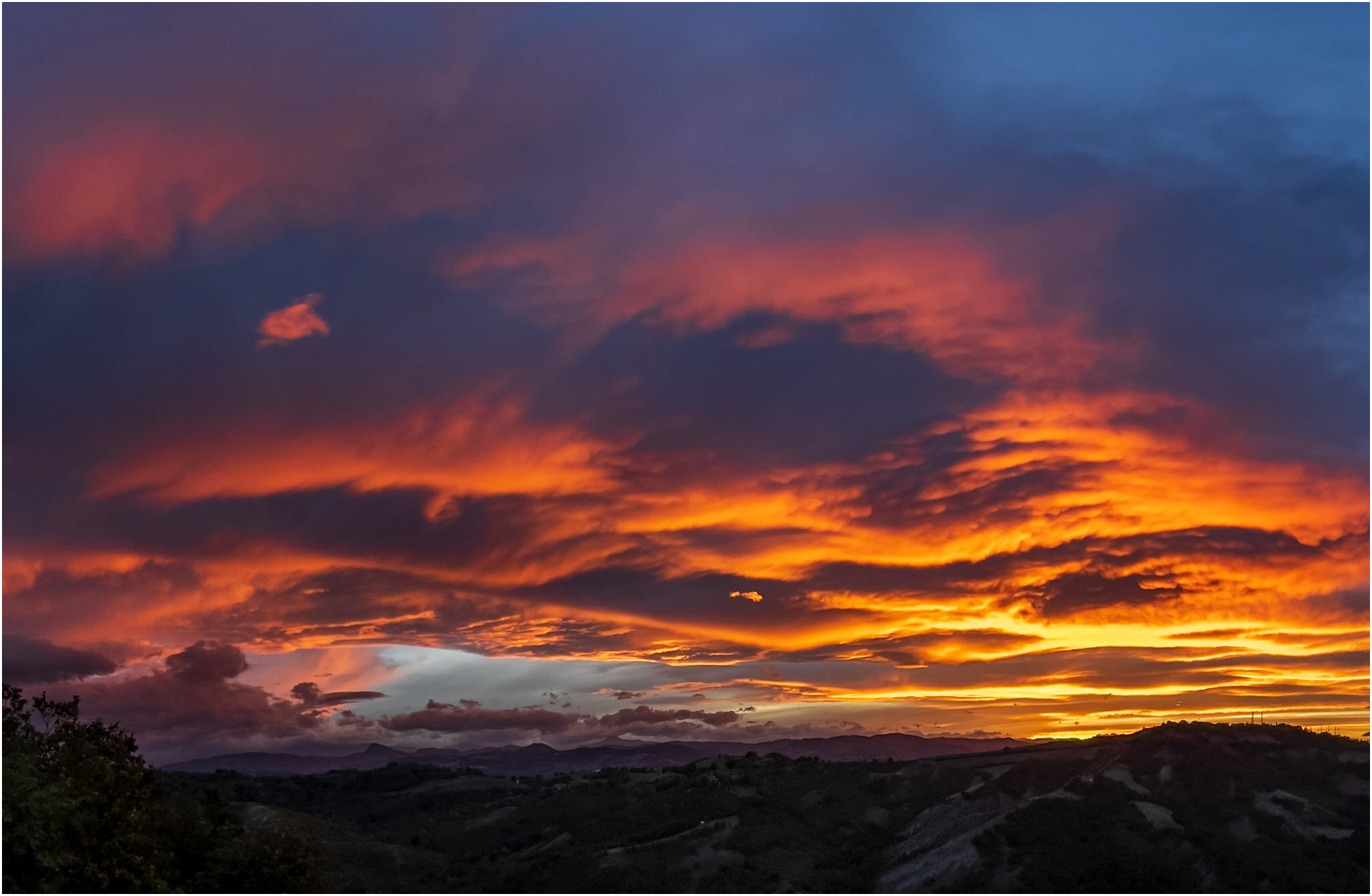 Tramonto di fuoco "IPHONE 13 PRO"