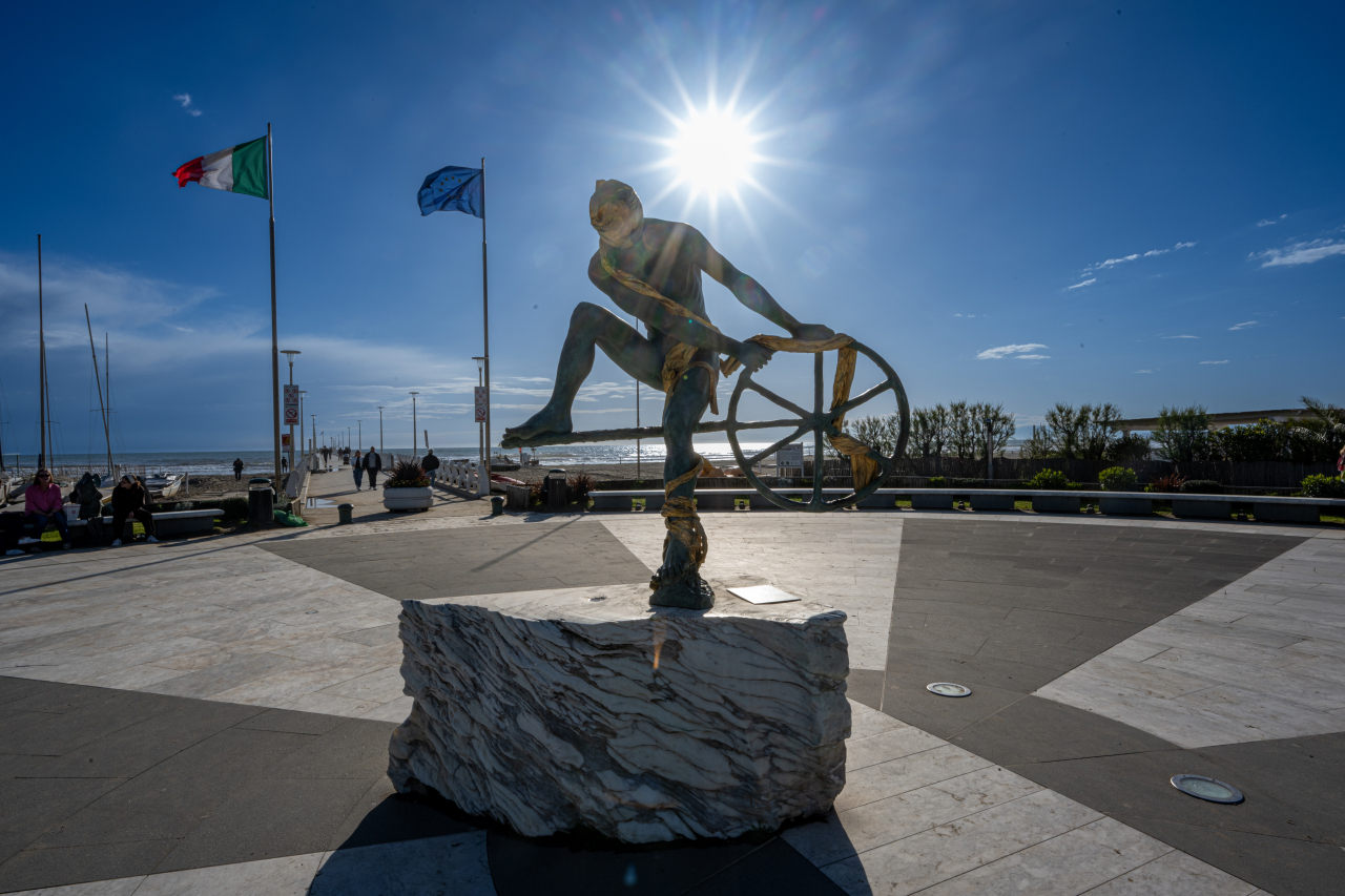Jetty Forte dei Marmi Lu