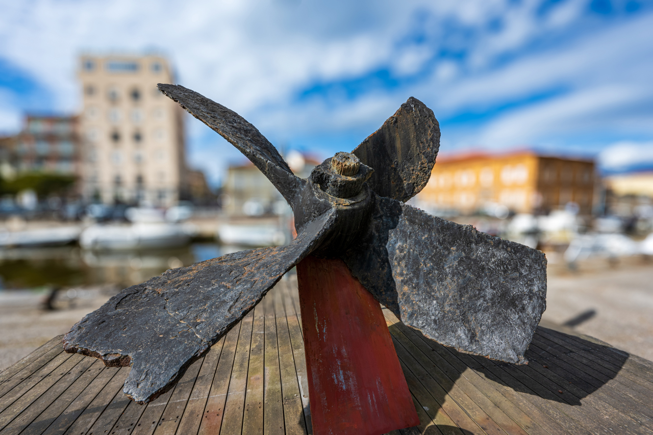 Viareggio - Propeller of the mythical Artiglio, the ship of ...