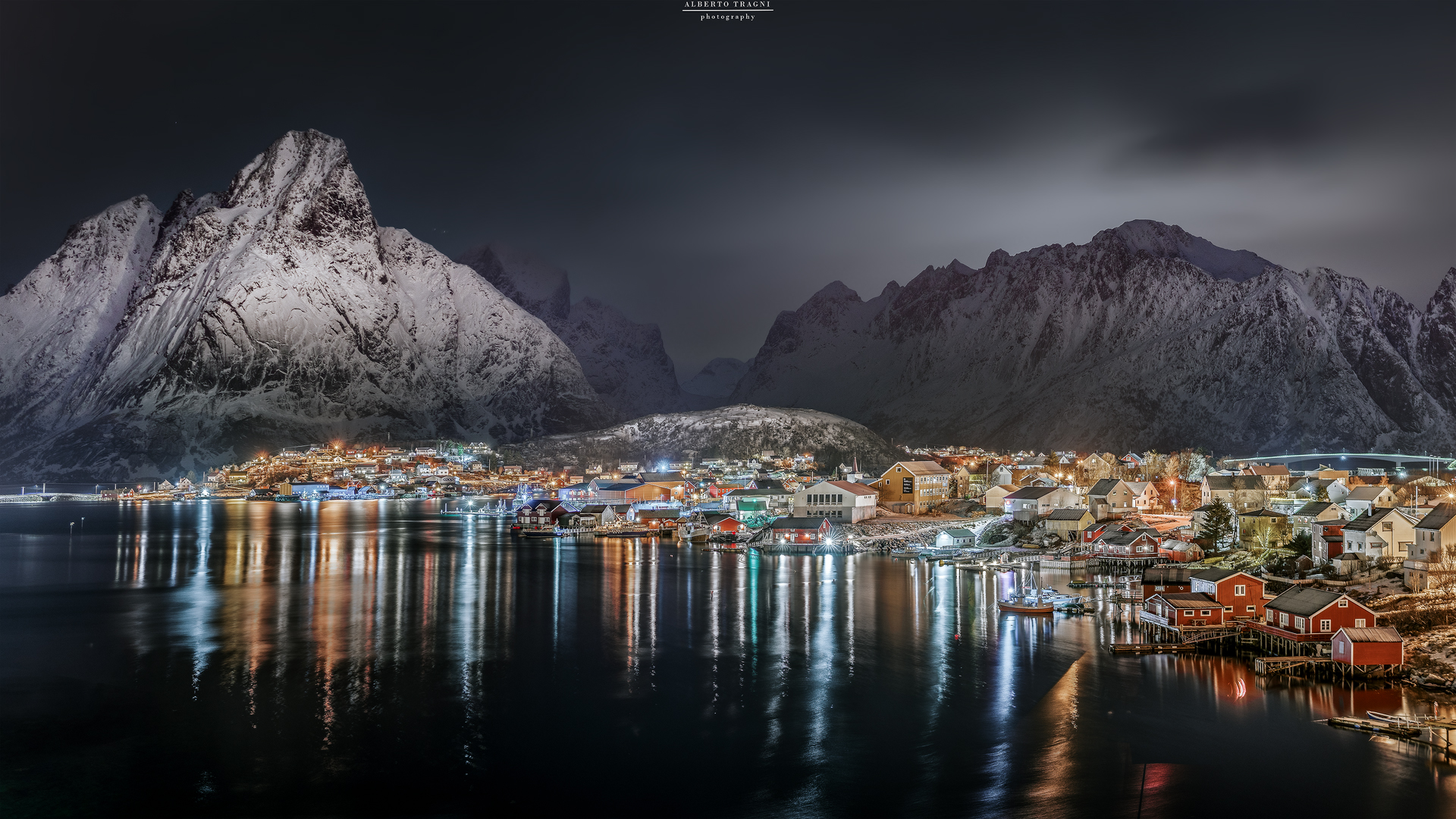 Evening view of Reine