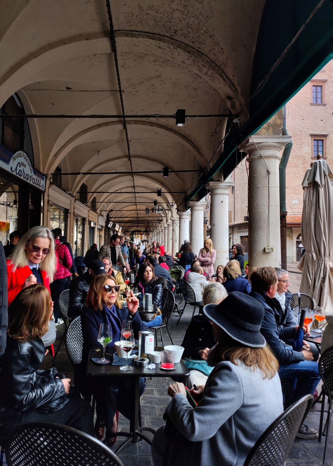 Happy hour at the Caravatti_Mantova