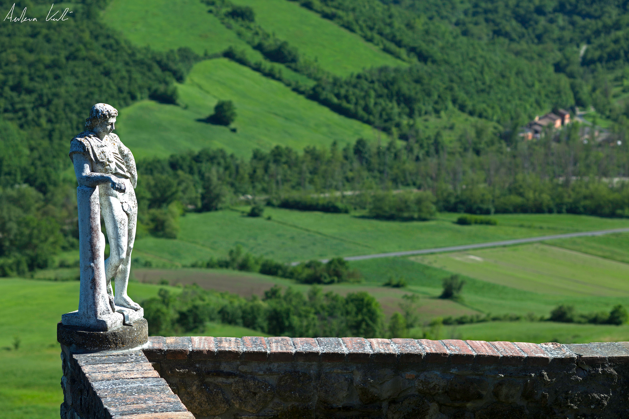 Statuette in Vigoleno