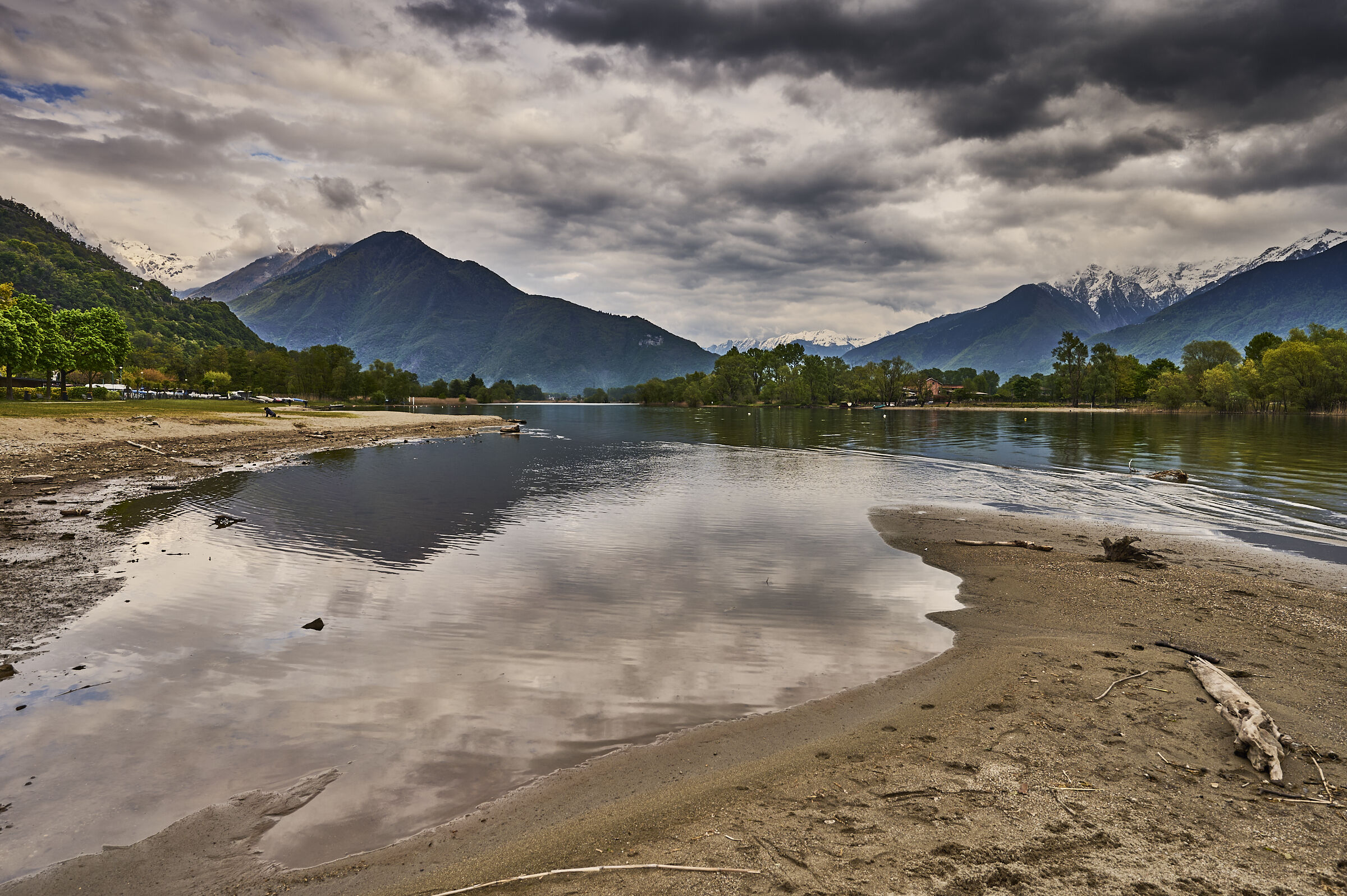 Sorico (co), il Mera entra nel Lago di Como
