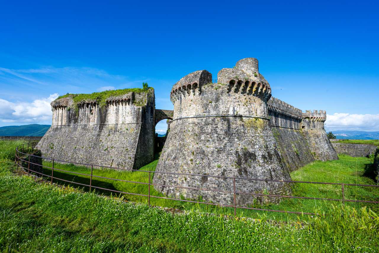 SARZANA - The Fortress