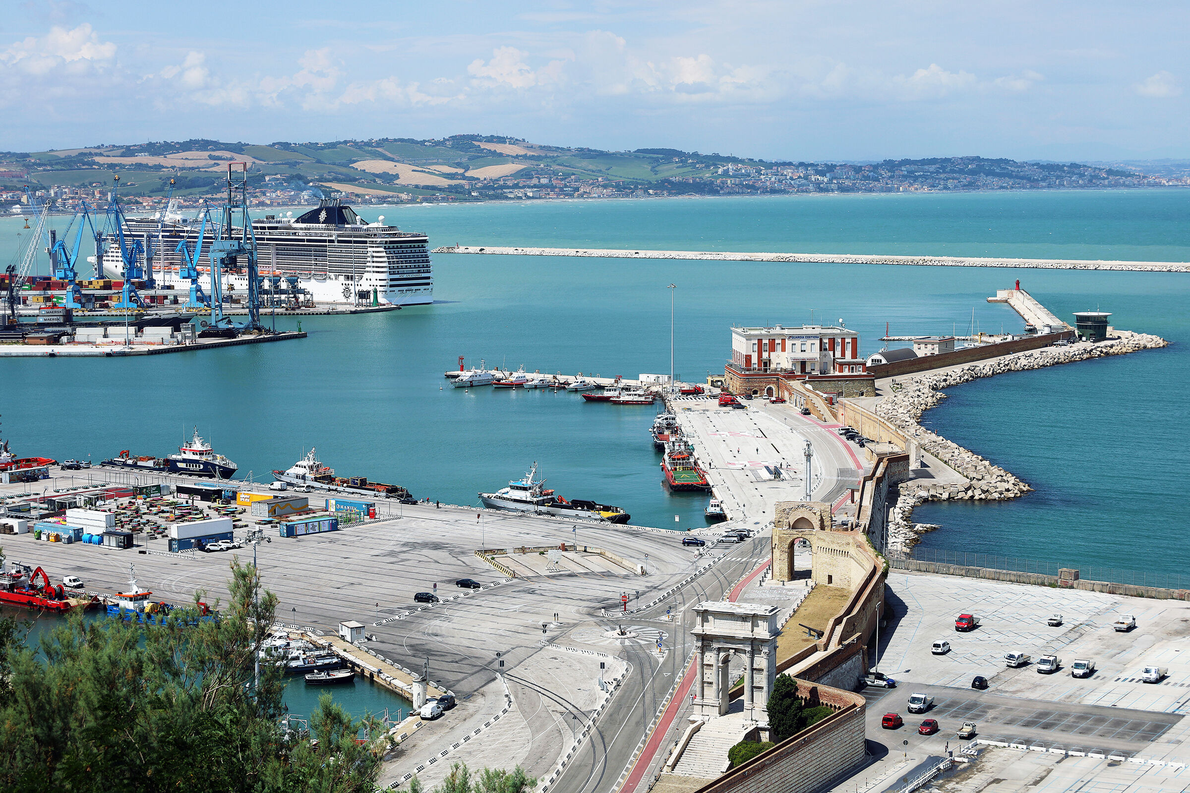 The port: from Trajan to the Red Lantern