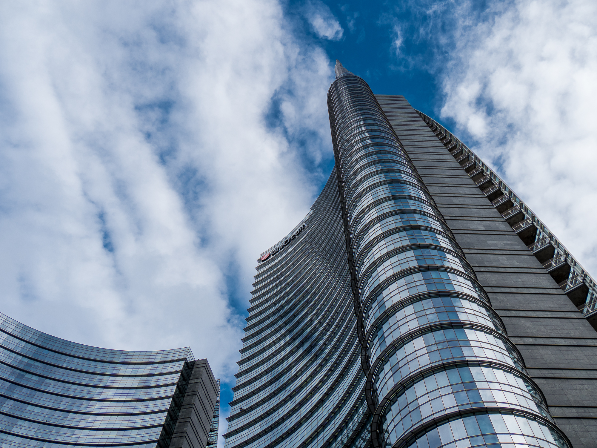 The sky is getting bluer...