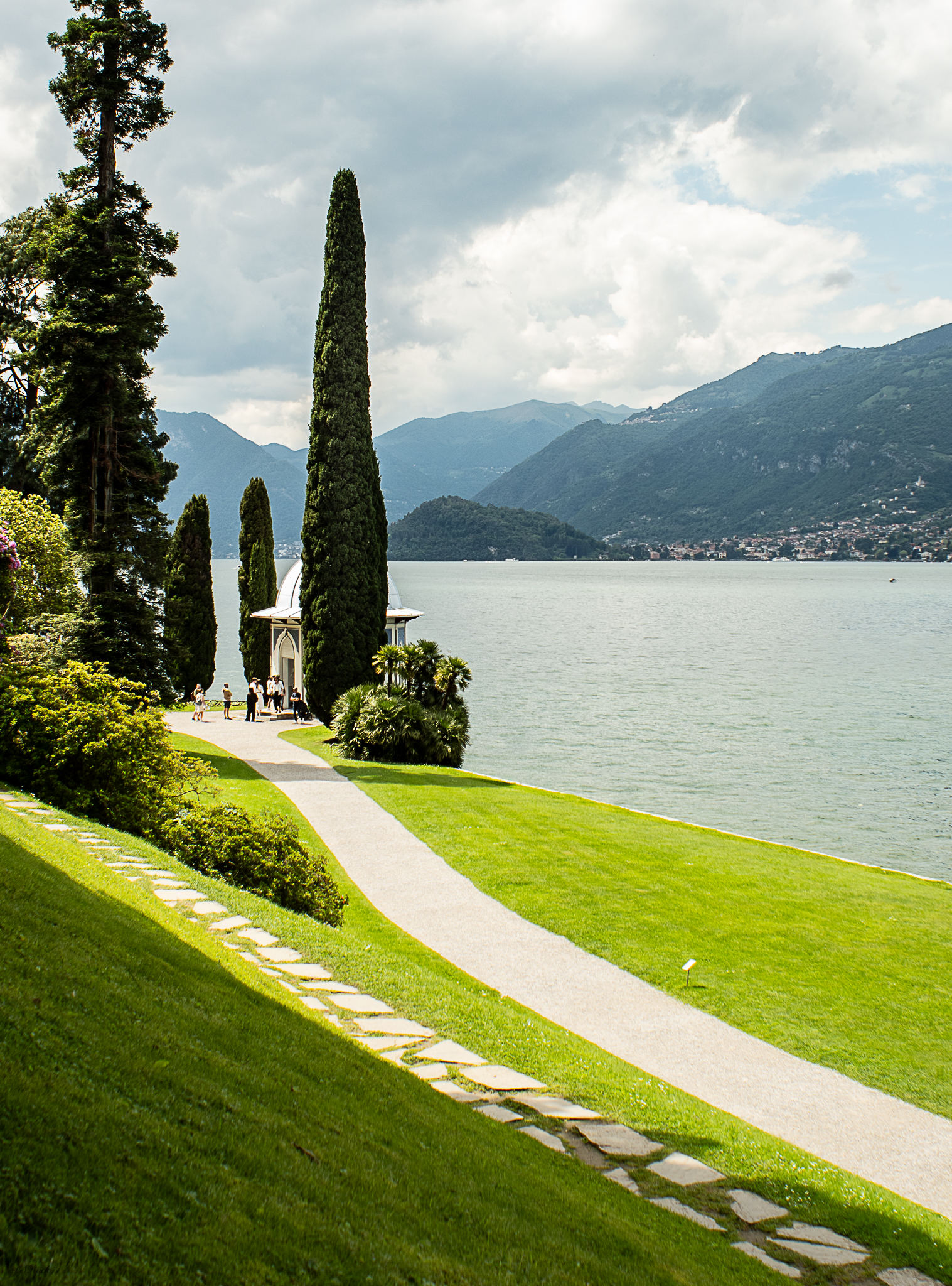 2 passi nei Giardini di Villa Melzi
