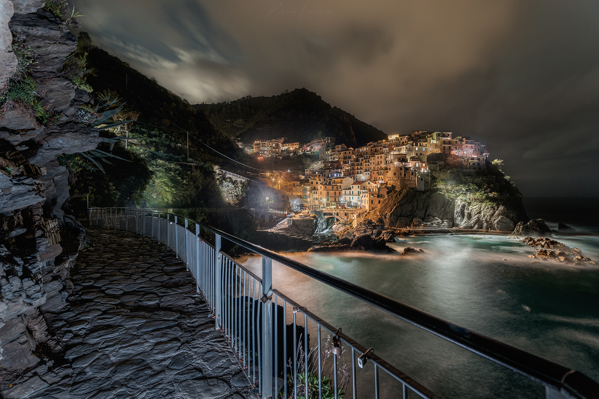Manarola on night