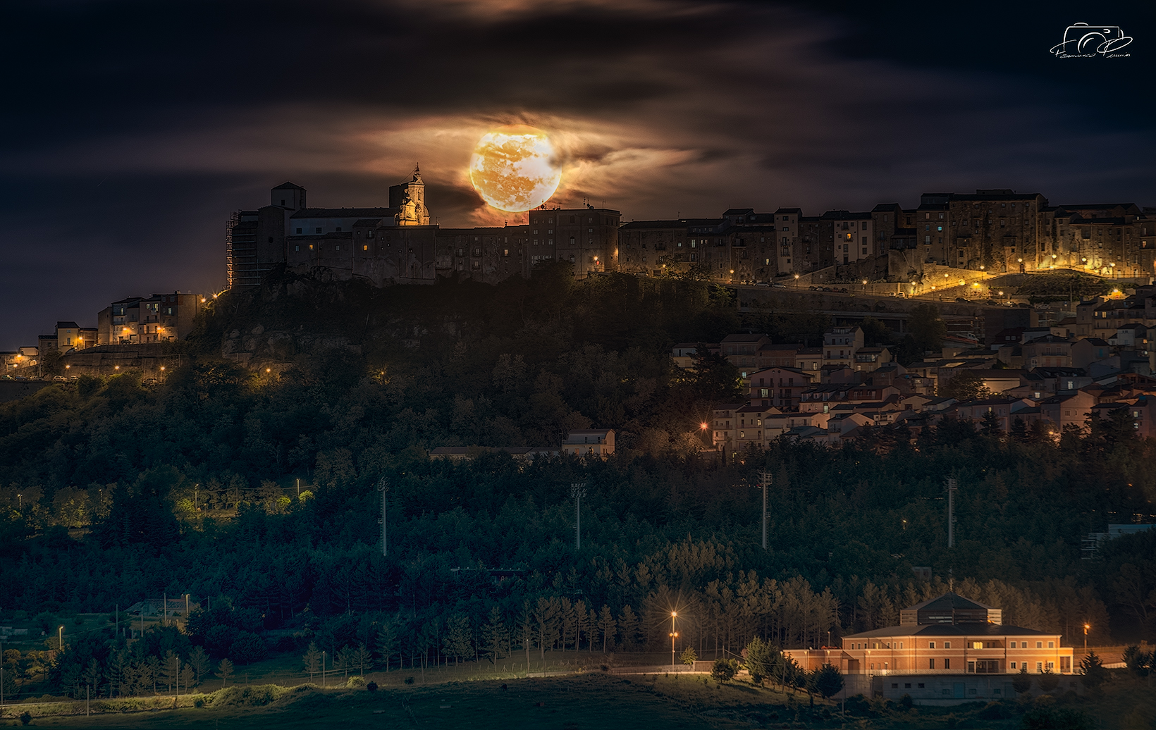 May Full Moon in Troina
