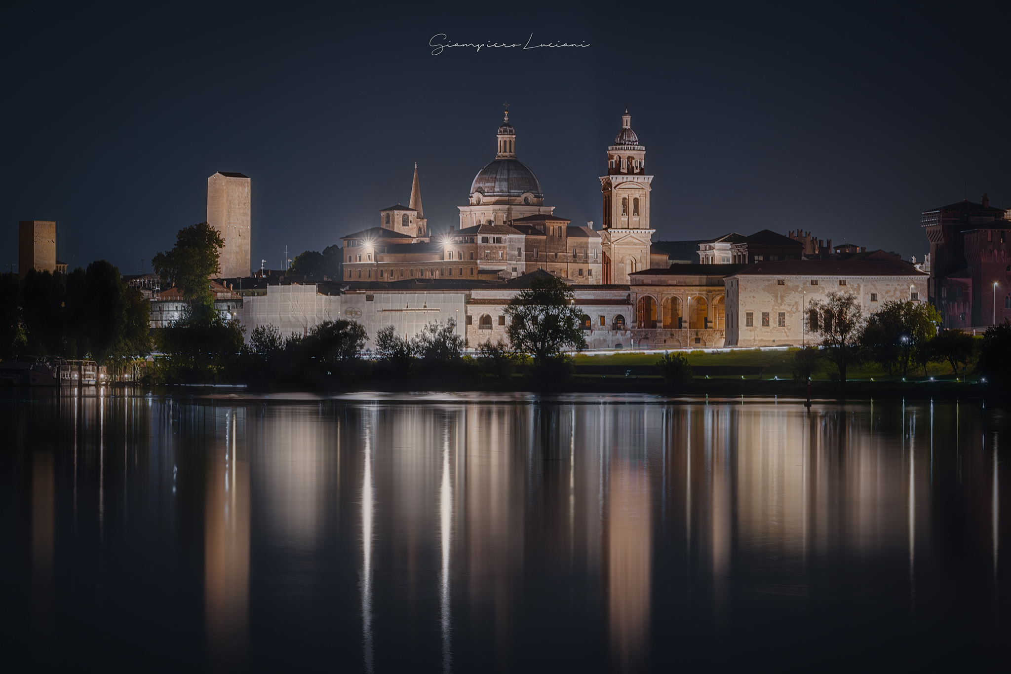 Mantova by nighy
