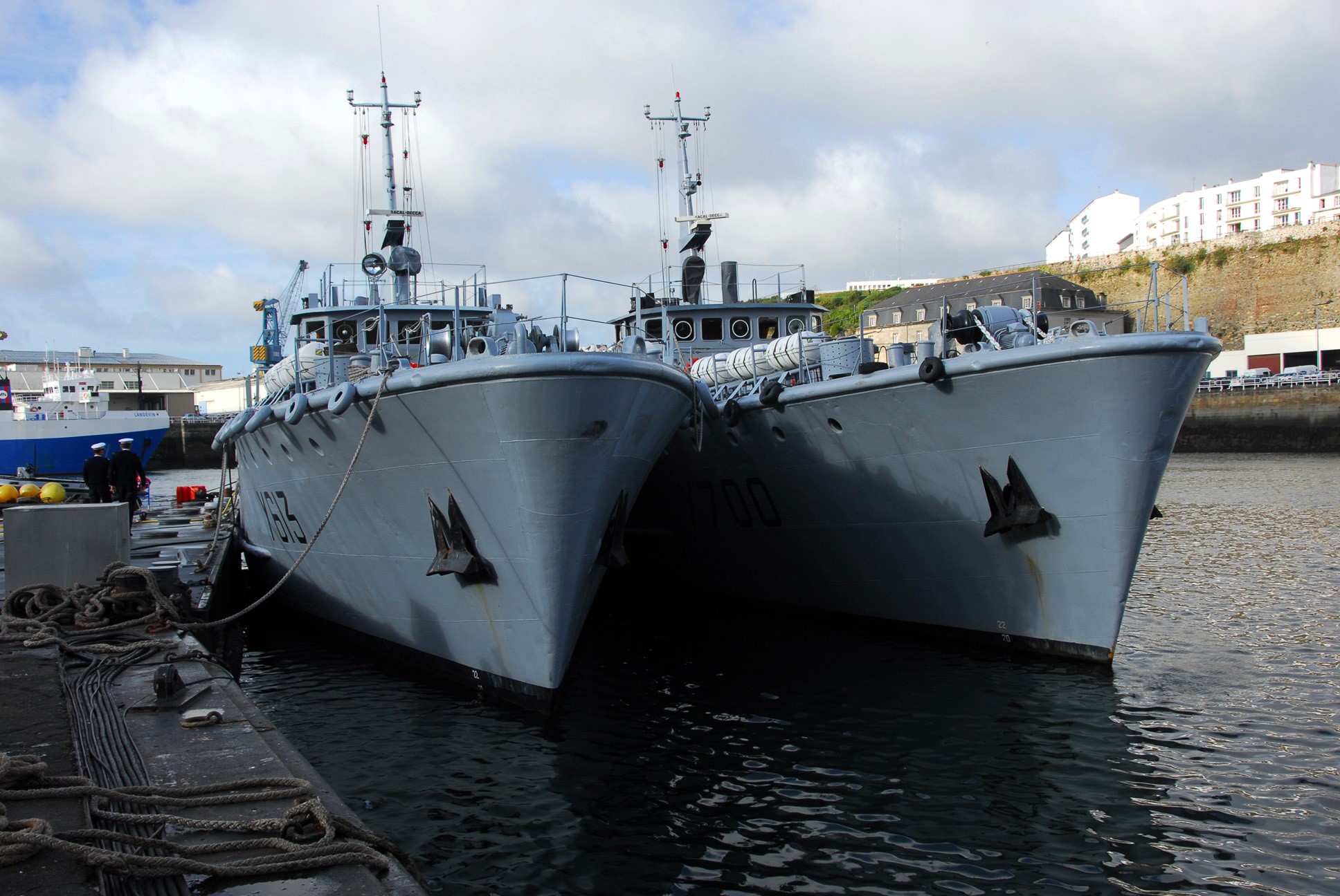 I'll leave her in a double row for a second...