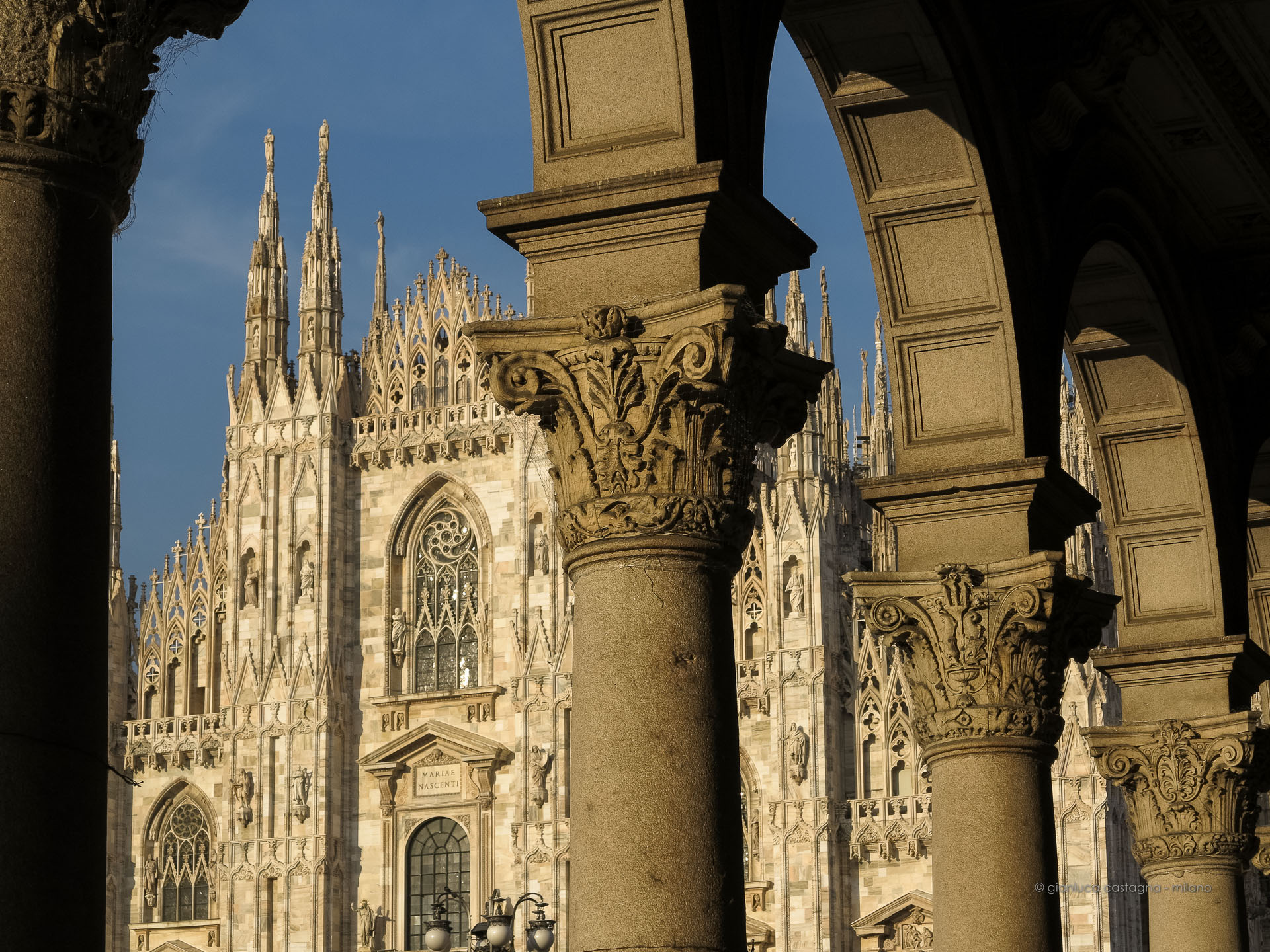 Duomo di Milano - golden light