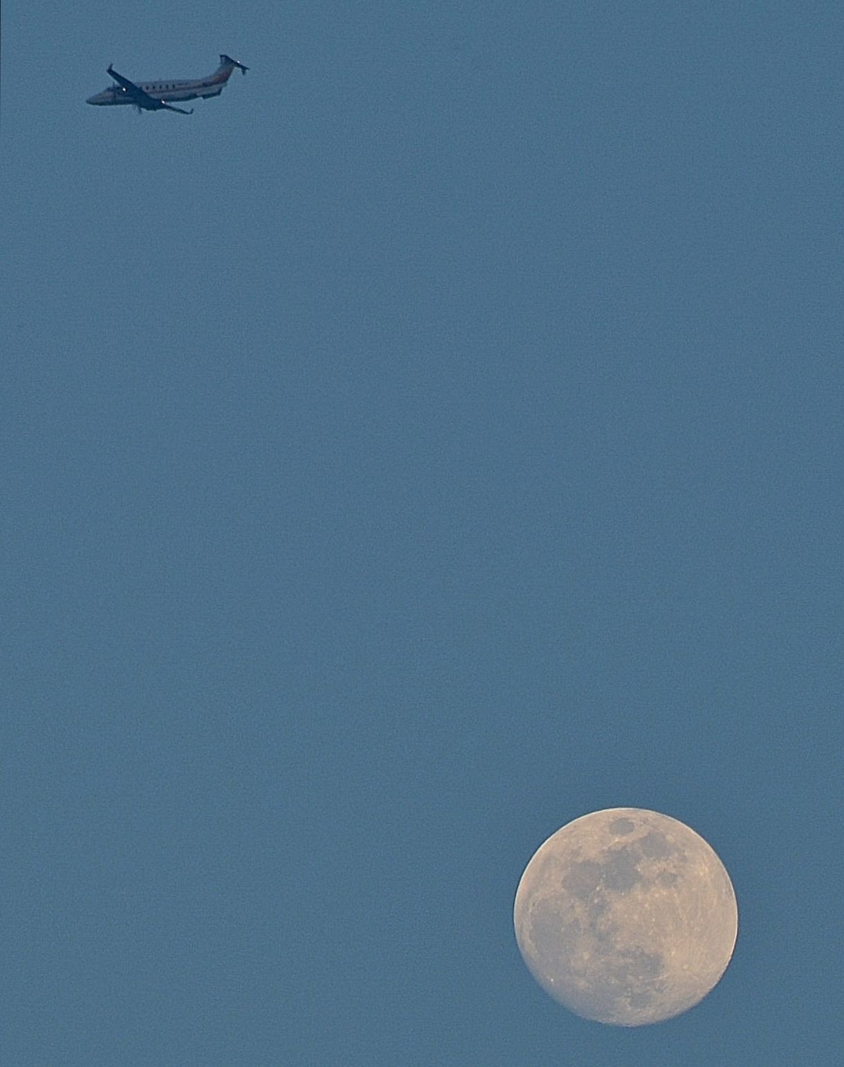 The best way to see the moon