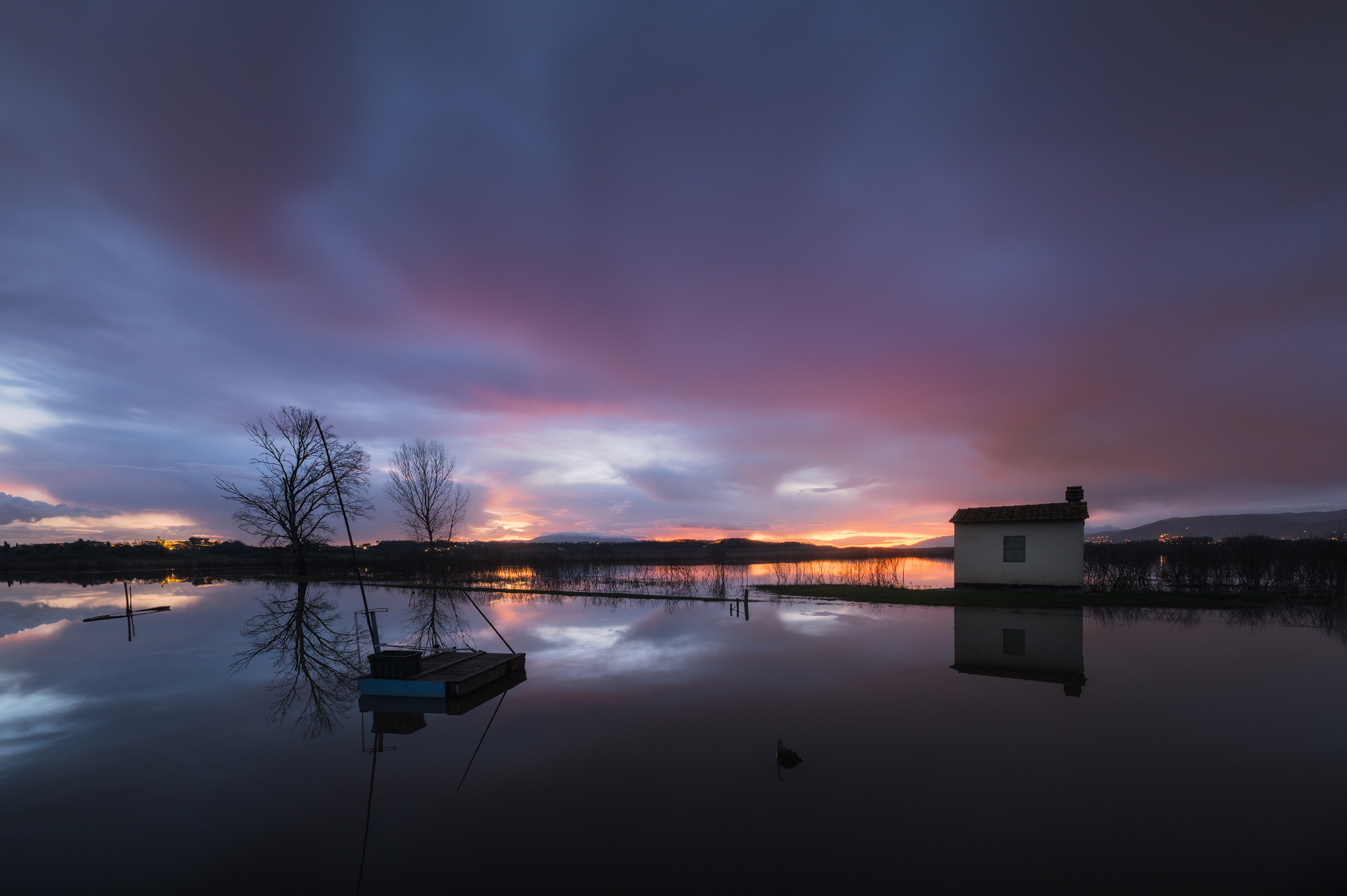 Tramonto al casotto giallo