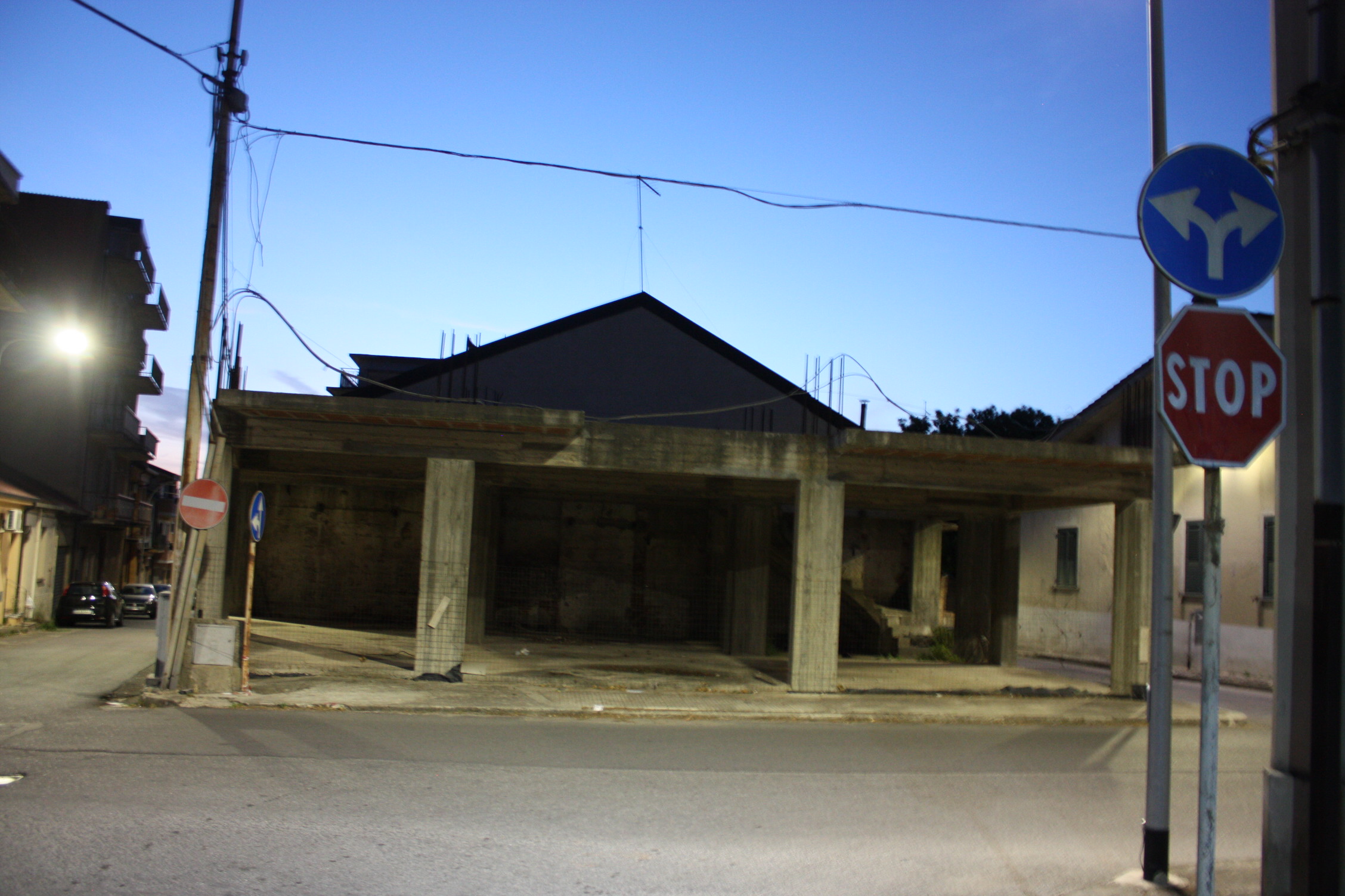 Glimpse of the road at night