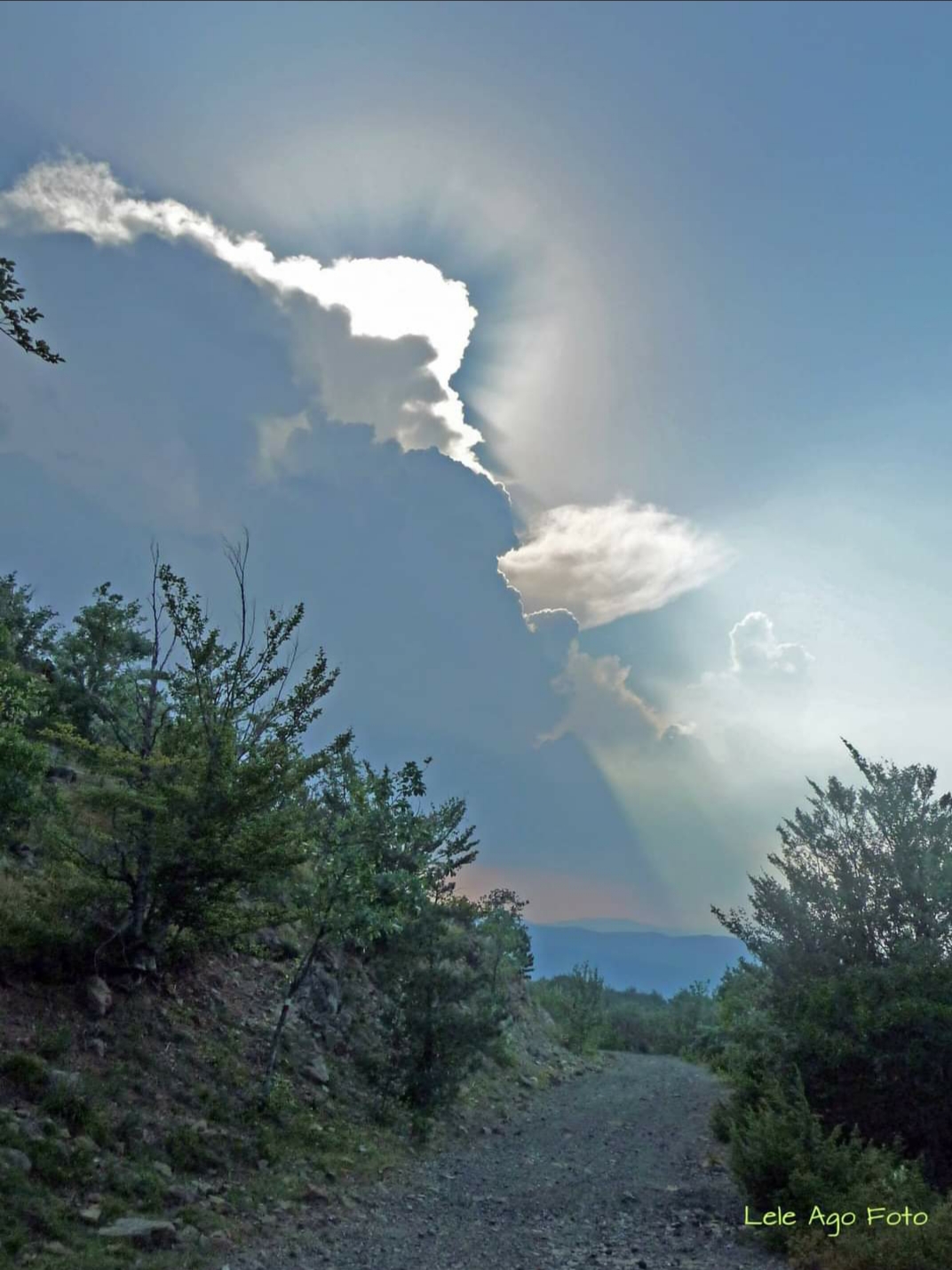 scendendo dal lago Moo