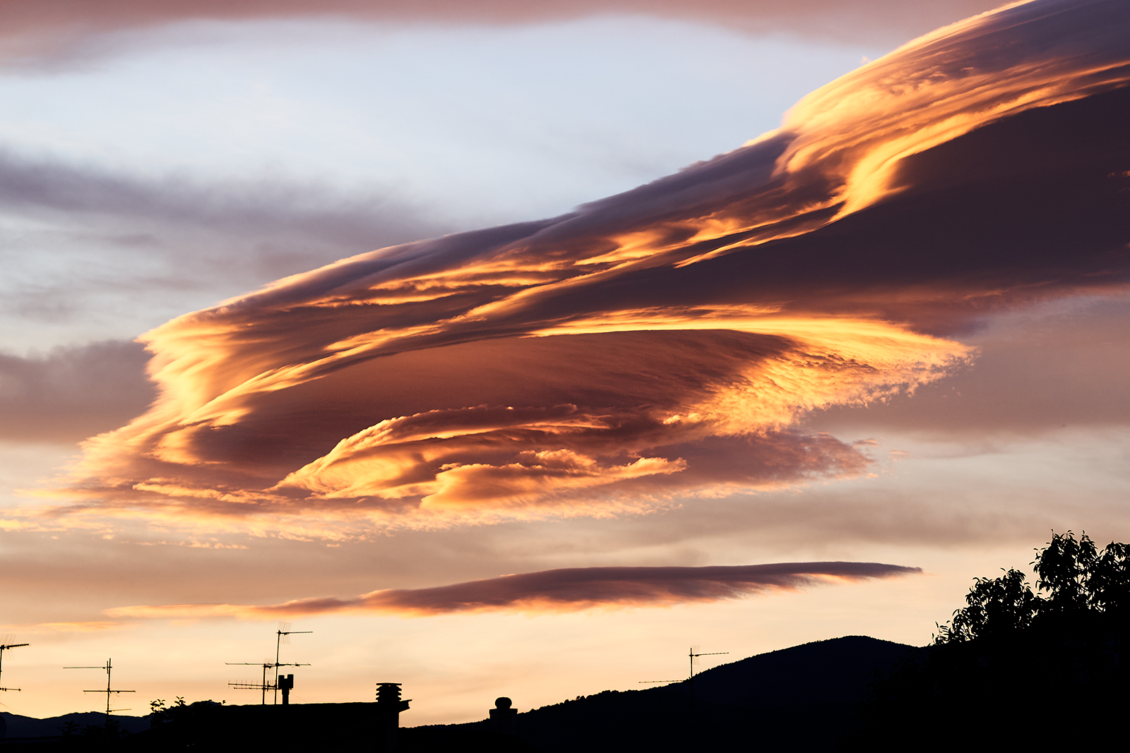 A crater in the sky