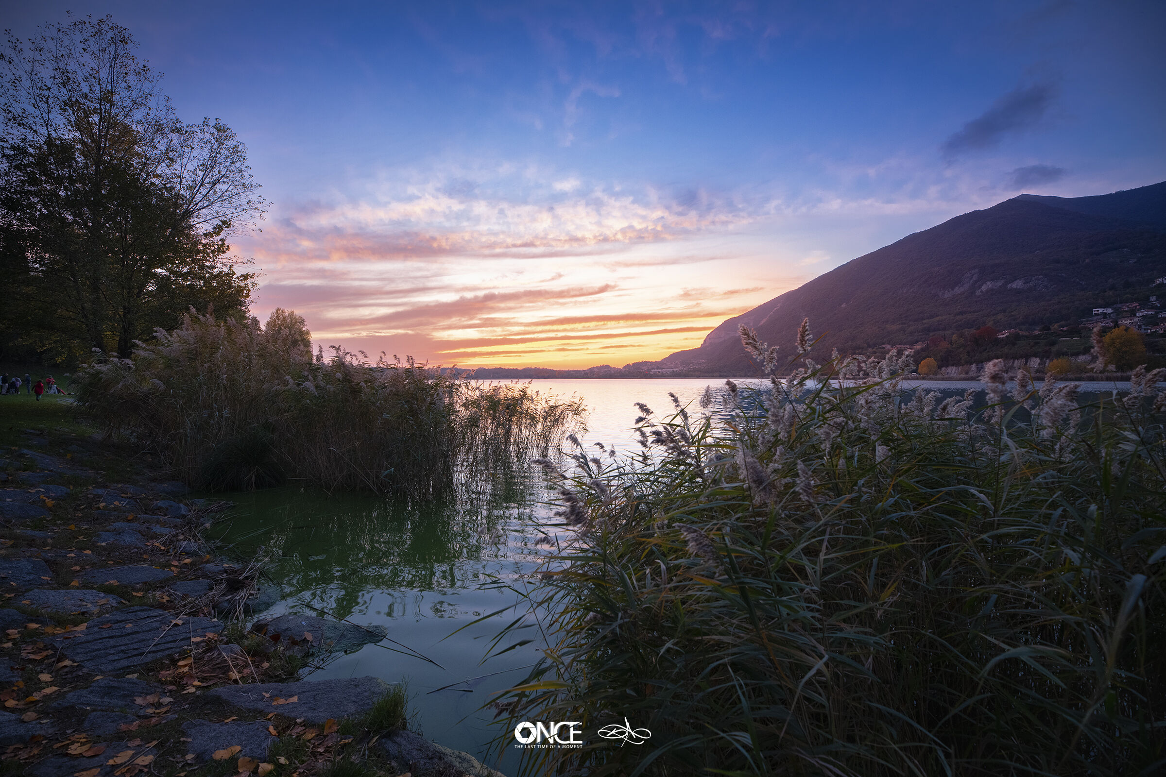 Warm shades on the lake