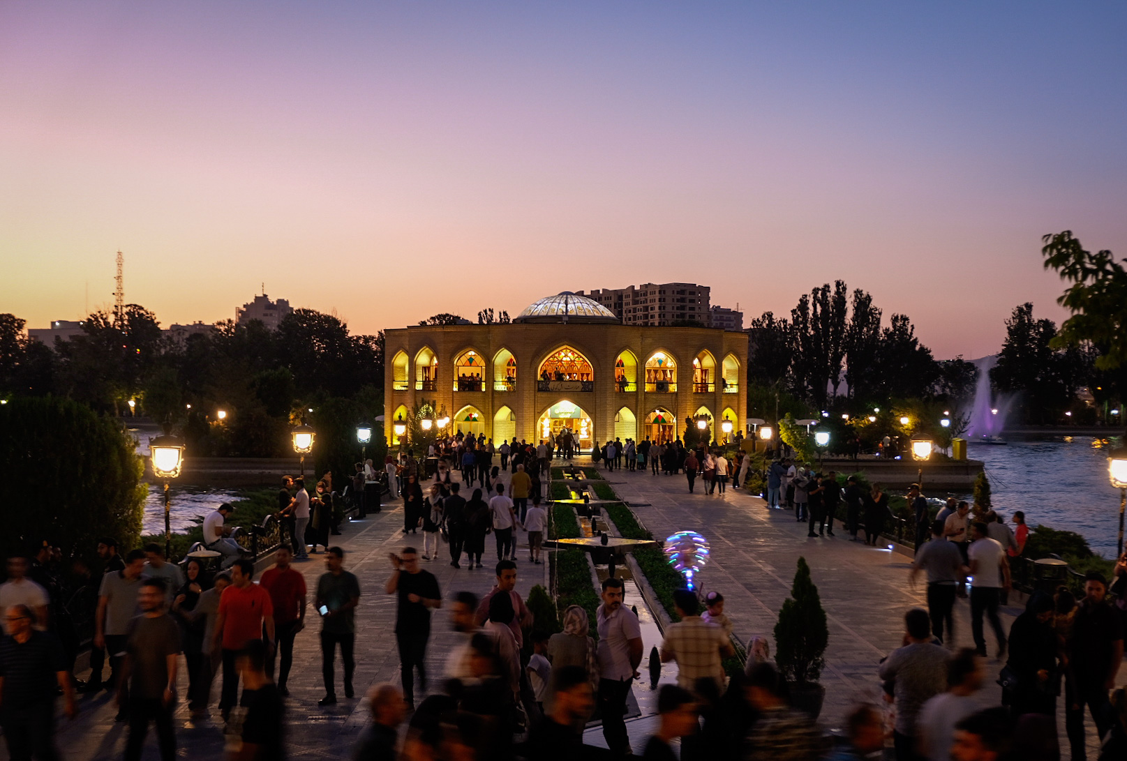 Friday night in Tabriz, Elgoli Park