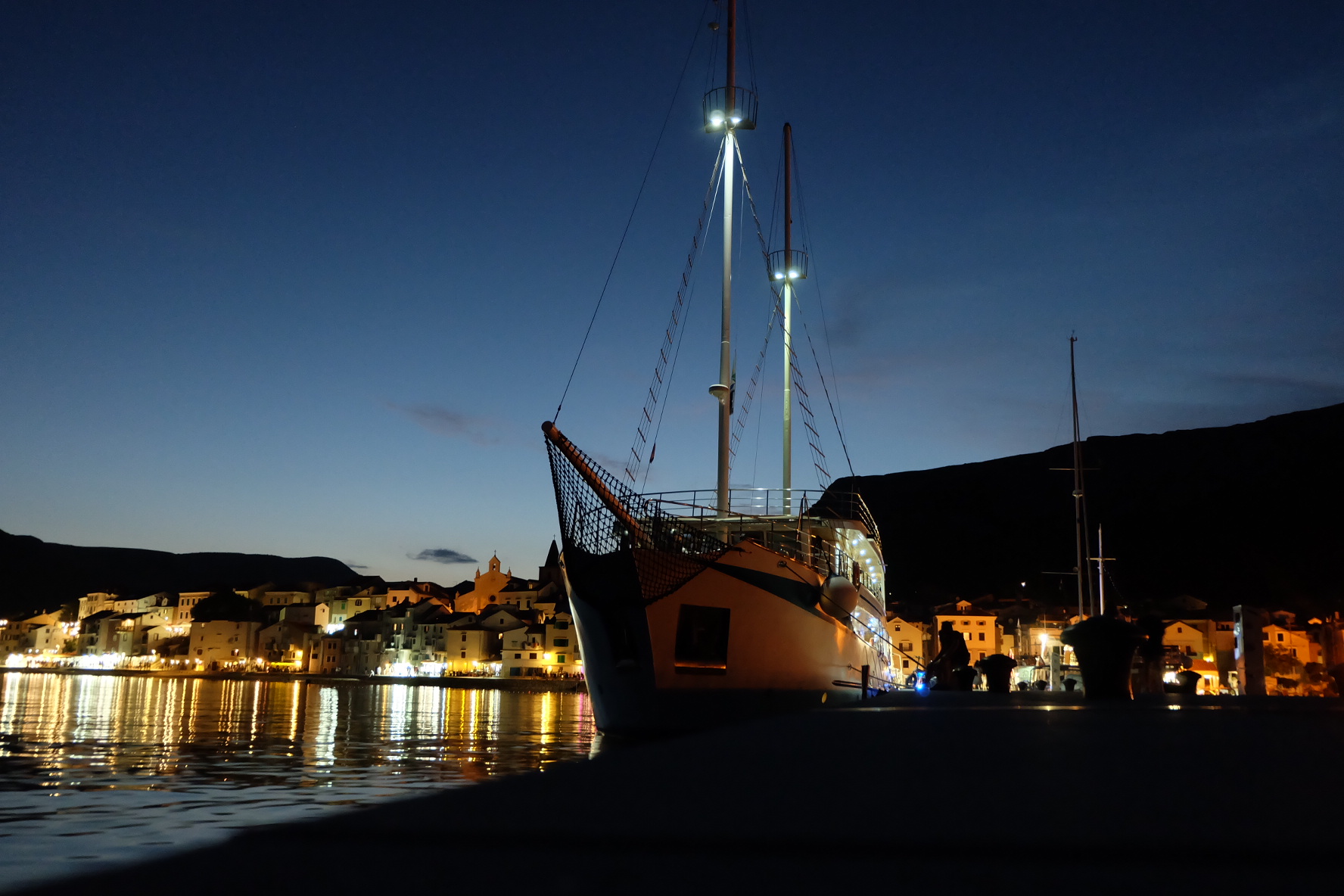 Rendezvous at the port