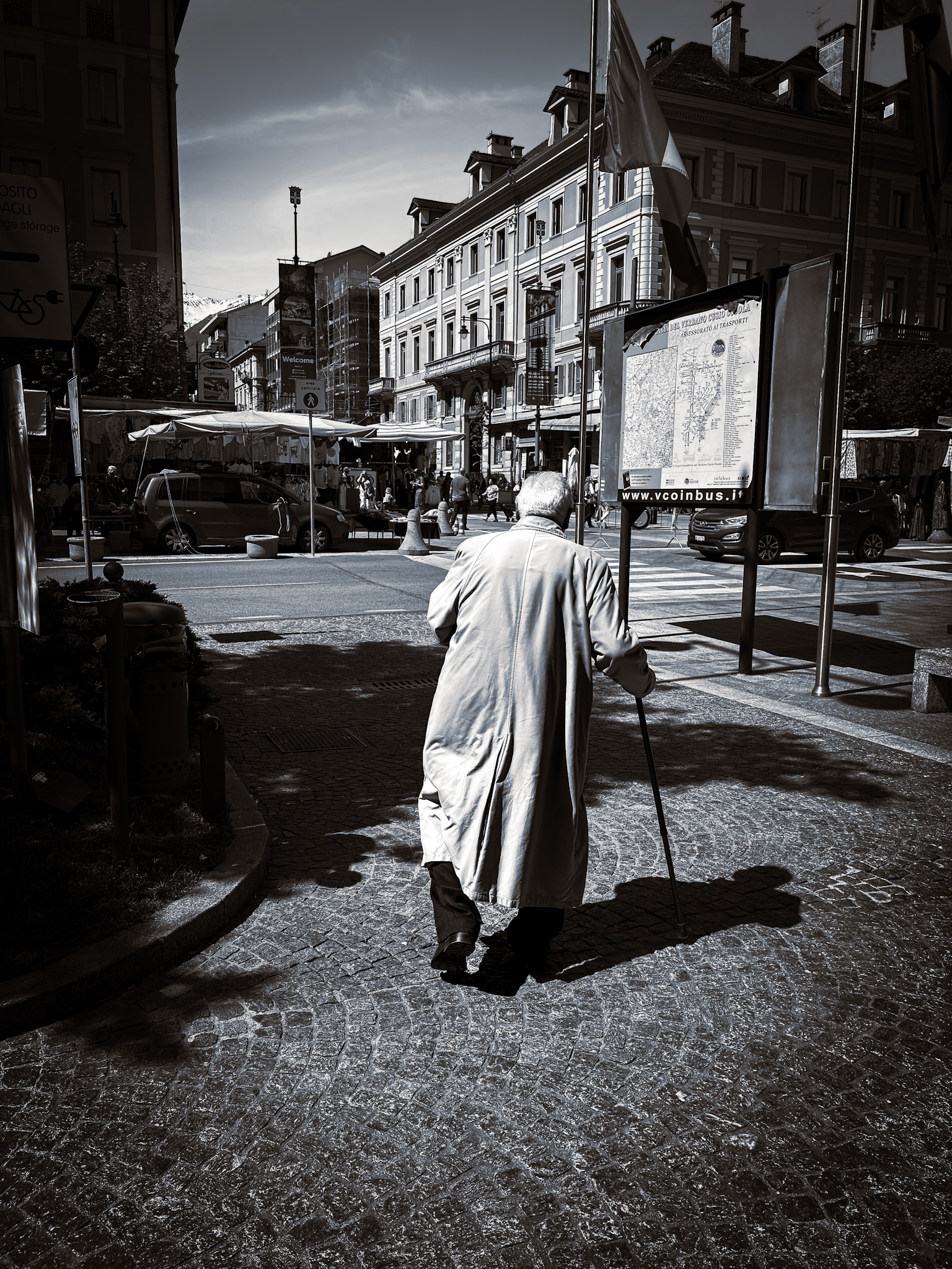Cappotto e bastone