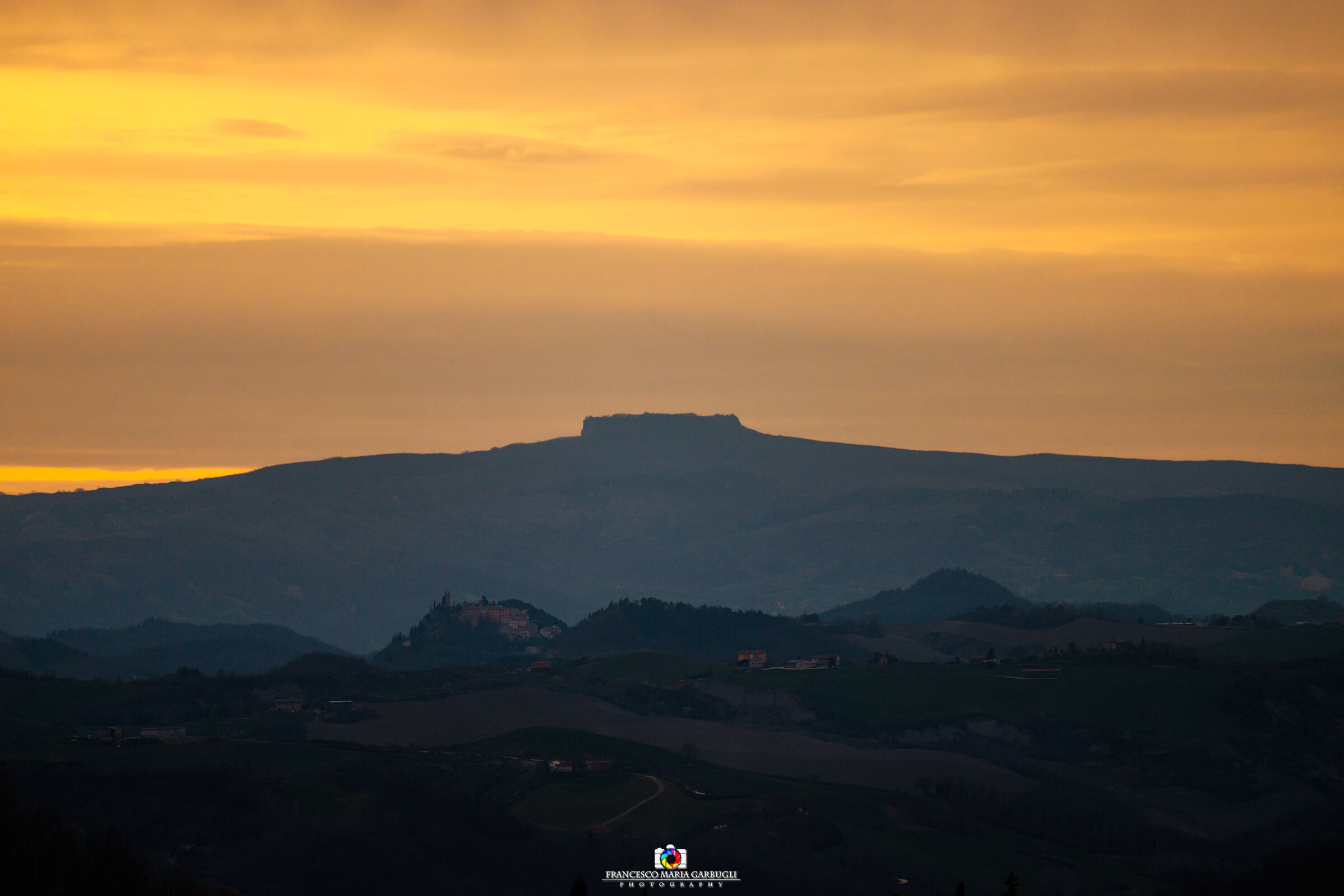 Classic sunset in "Montefeltro"