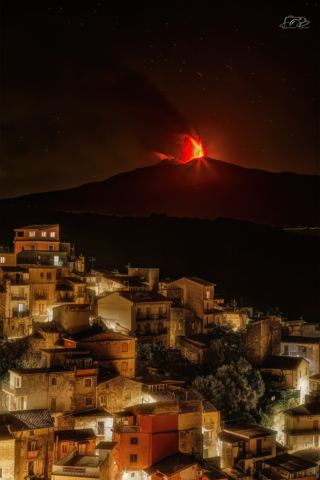Etna erupting from Castiglione di Sicilia 4 July '24
