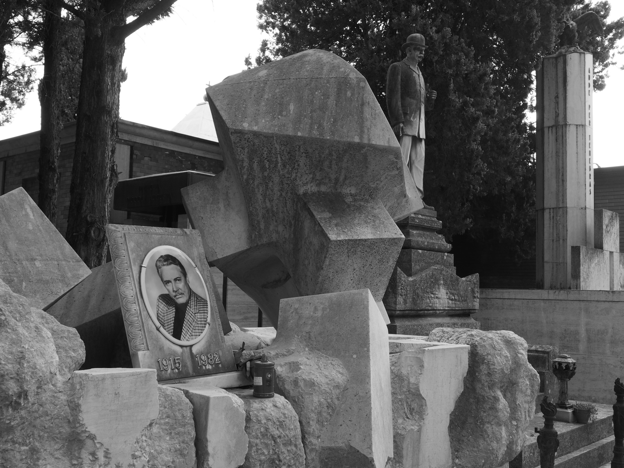 Tomb of Mario Del Monaco